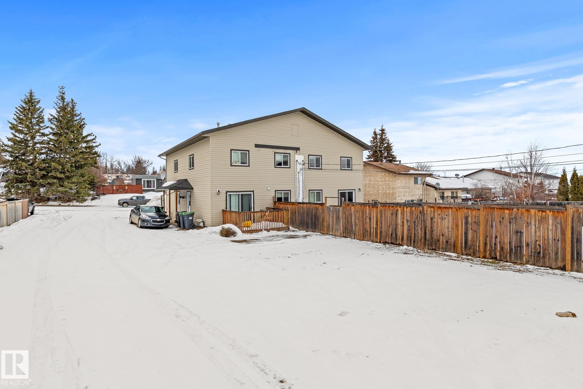 












914 9 Street

,
Cold Lake,




AB
T9M 1H8

