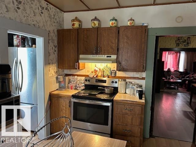 












10848 93 Street NW

,
Edmonton,




AB
T5H 1Y9

