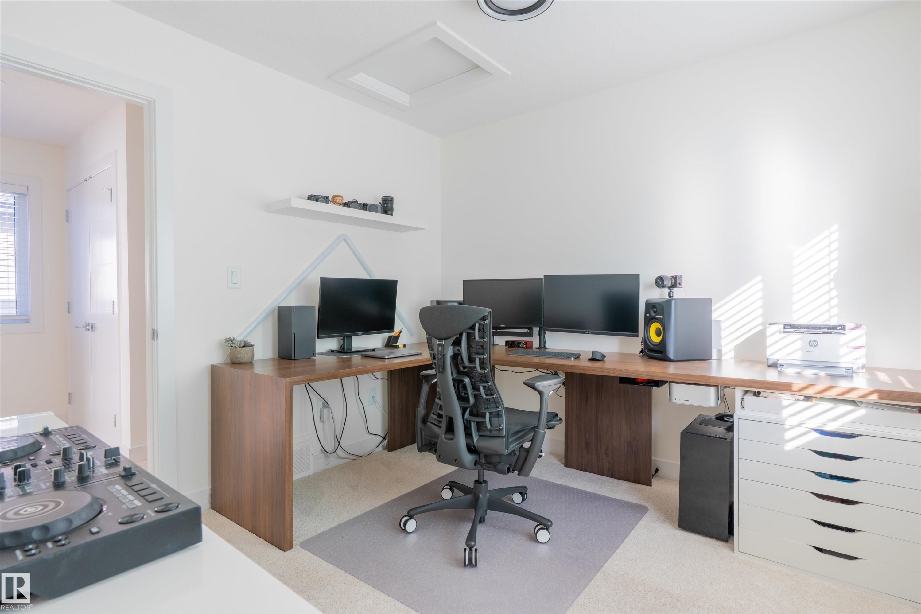 












7431 181 Avenue

,
Edmonton,




AB
T5Z 0M2

