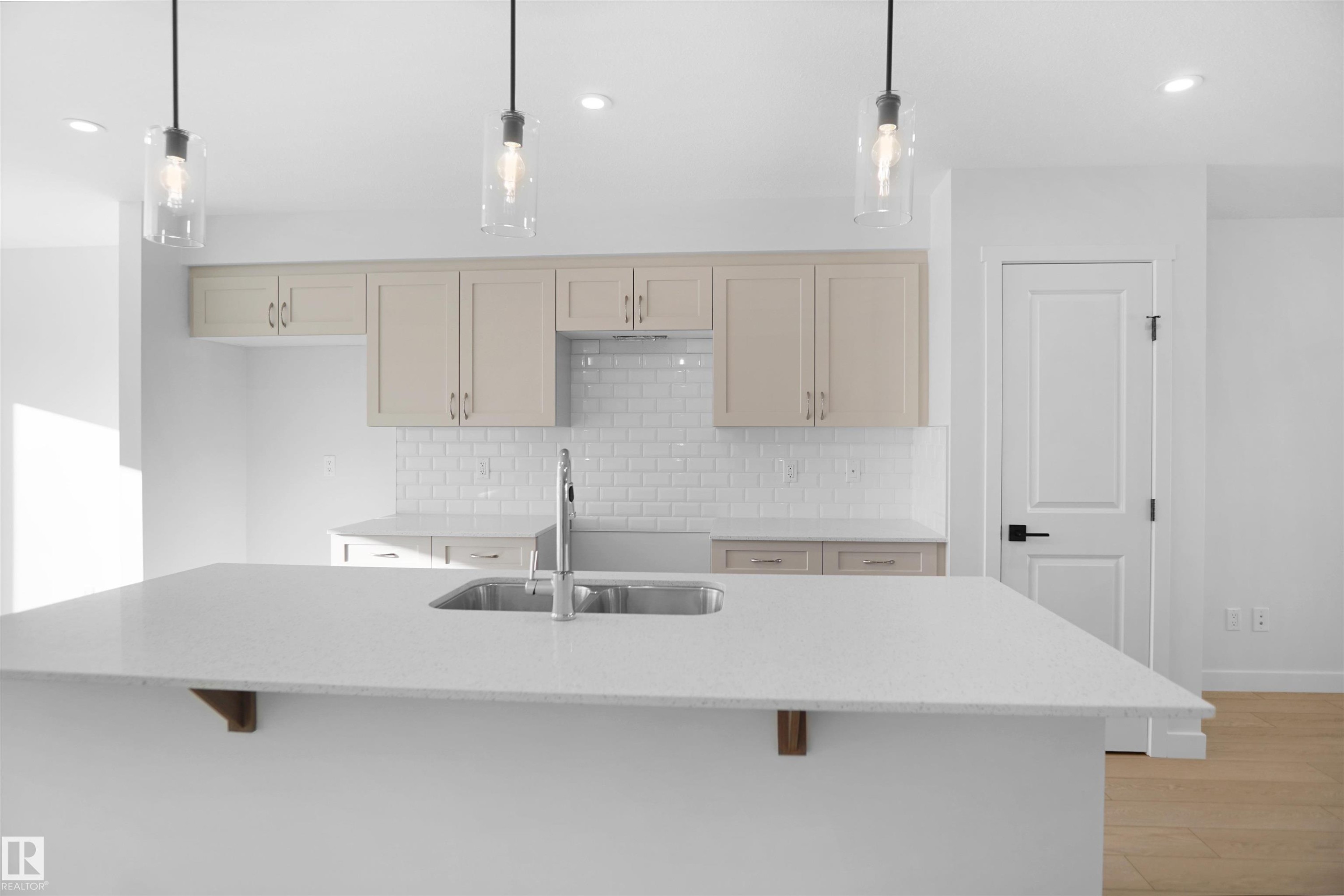 












251 Falcon Crescent

,
Leduc,




AB
T0B 3M3

