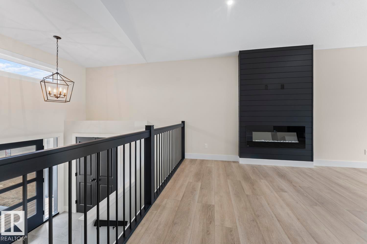 












305 Fundy Way

,
Cold Lake,




AB
T9M 0M4

