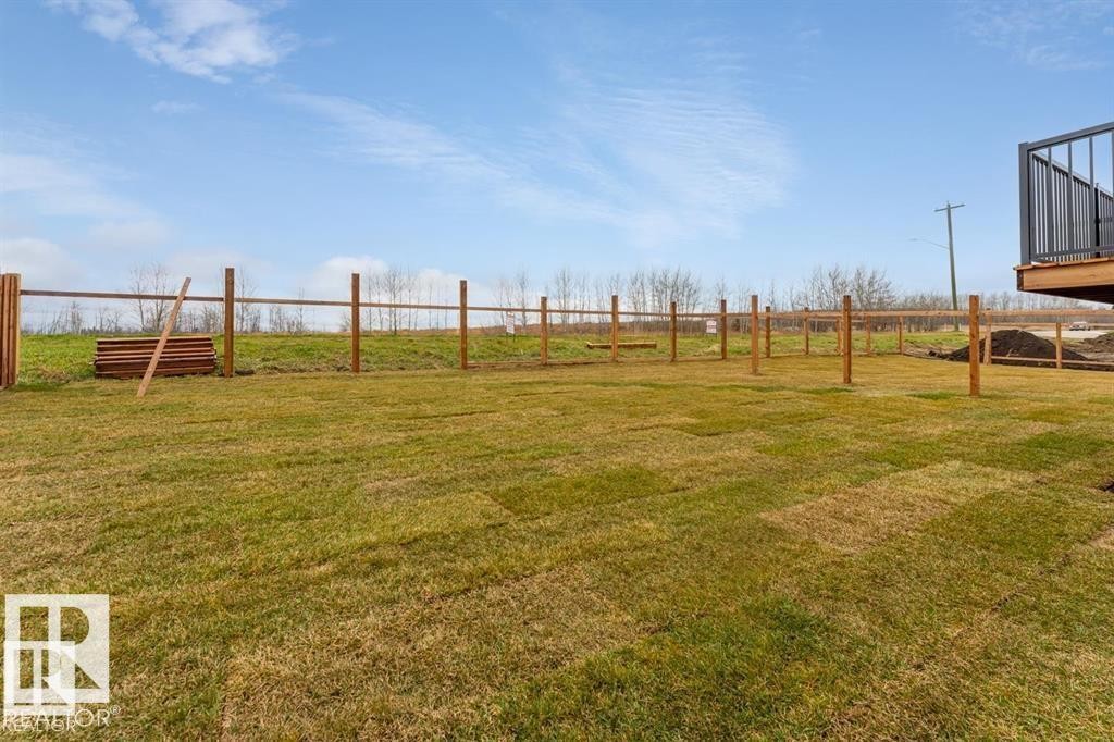 












305 Fundy Way

,
Cold Lake,




AB
T9M 0M4

