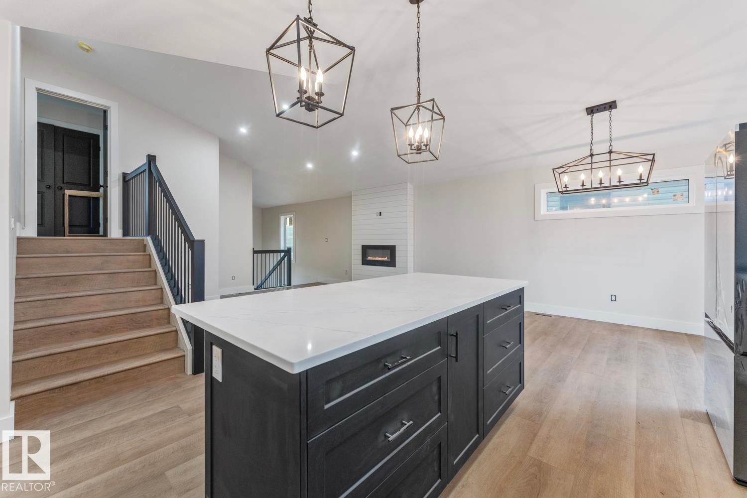 












305 Fundy Way

,
Cold Lake,




AB
T9M 0M4

