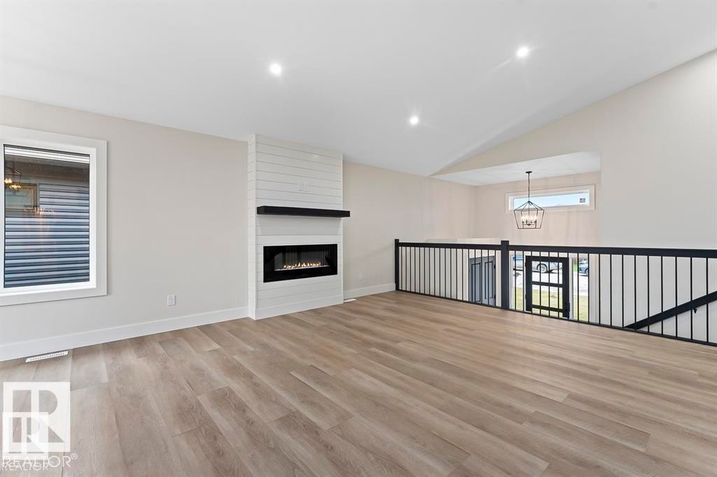 












307 Fundy Way

,
Cold Lake,




AB
T9M 0M4

