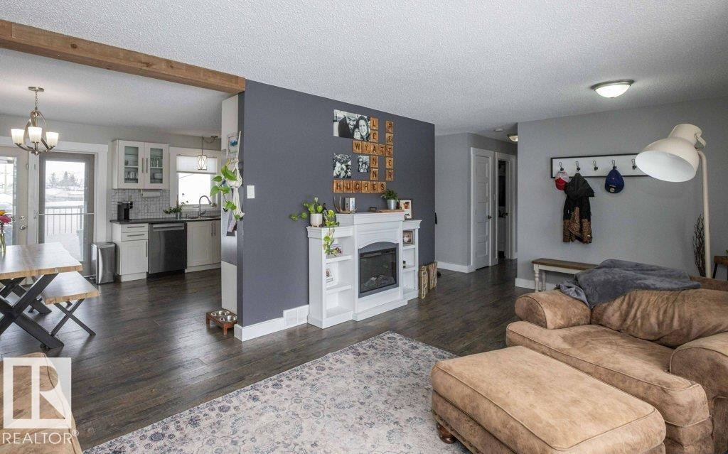 












10319 106 ave

,
Westlock,




AB
T7P 1K3

