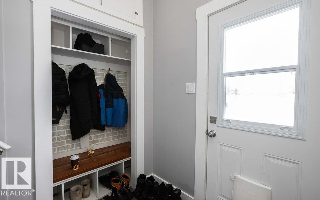 












10319 106 ave

,
Westlock,




AB
T7P 1K3

