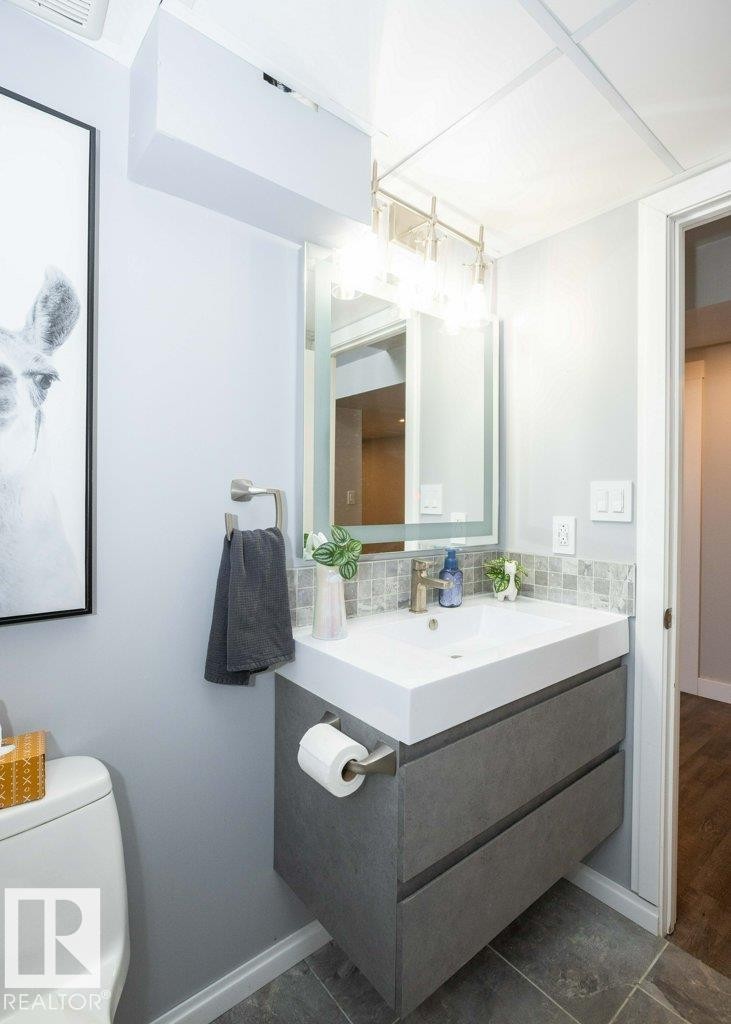 












10319 106 ave

,
Westlock,




AB
T7P 1K3

