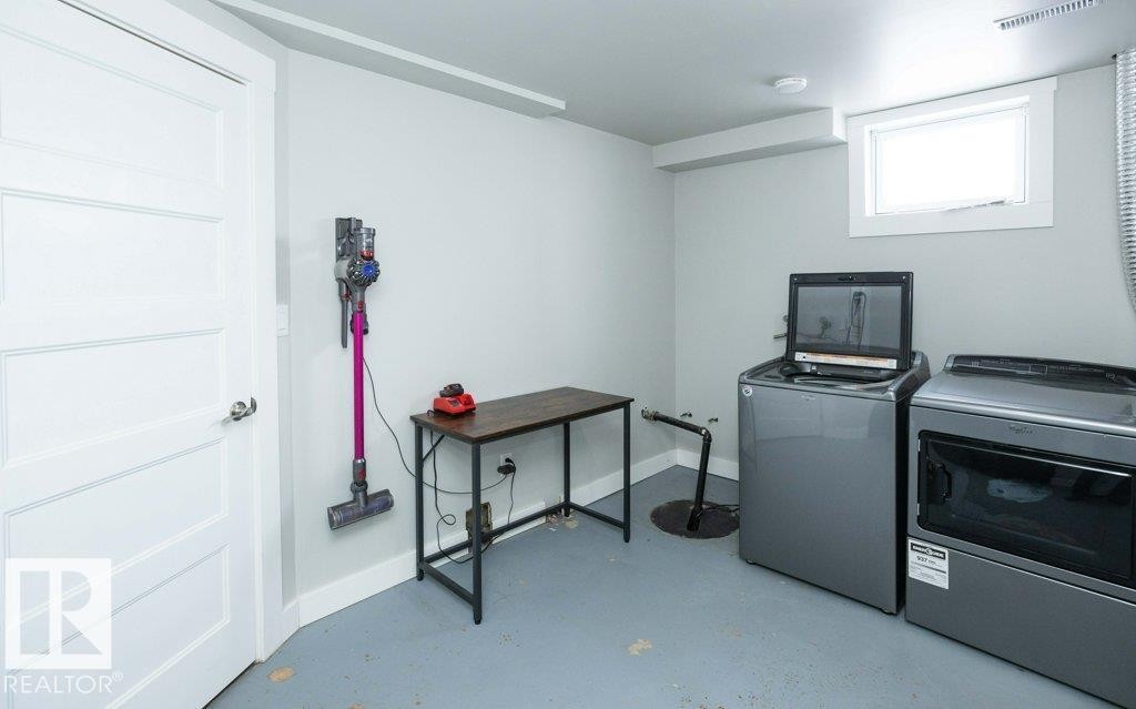 












10319 106 ave

,
Westlock,




AB
T7P 1K3

