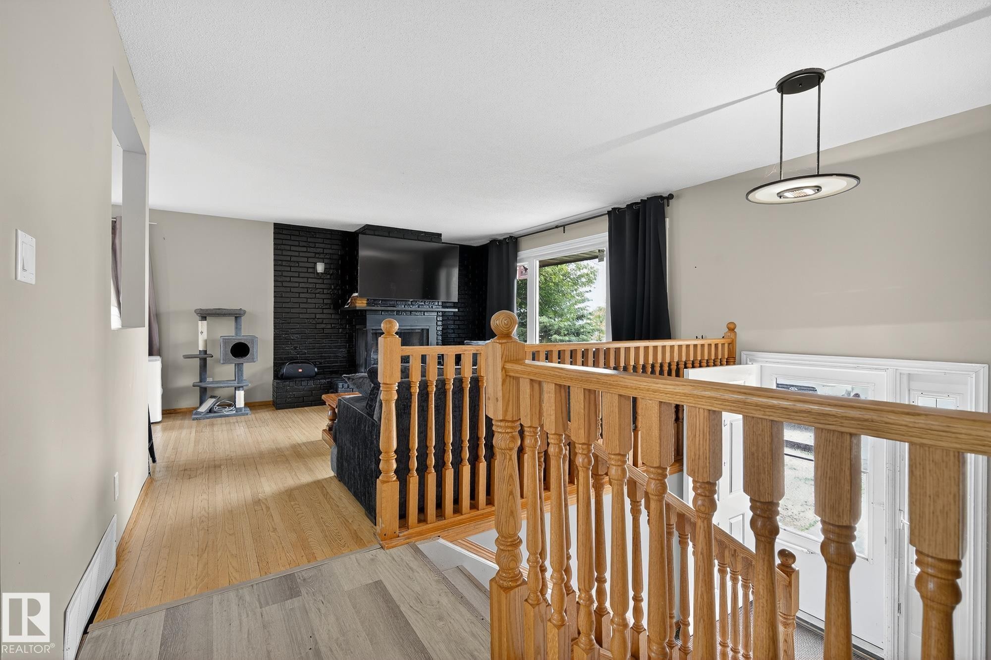 












320 1 Avenue

,
Thorhild,




AB
T0A 3J0

