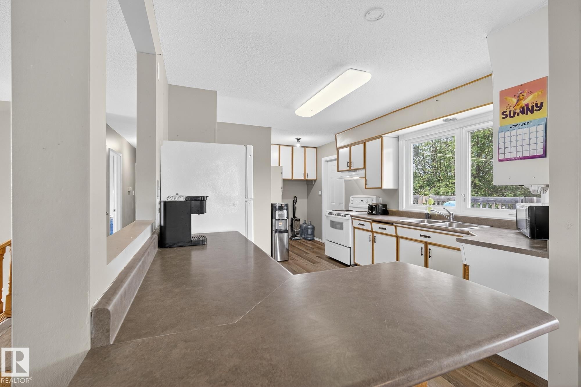 












320 1 Avenue

,
Thorhild,




AB
T0A 3J0

