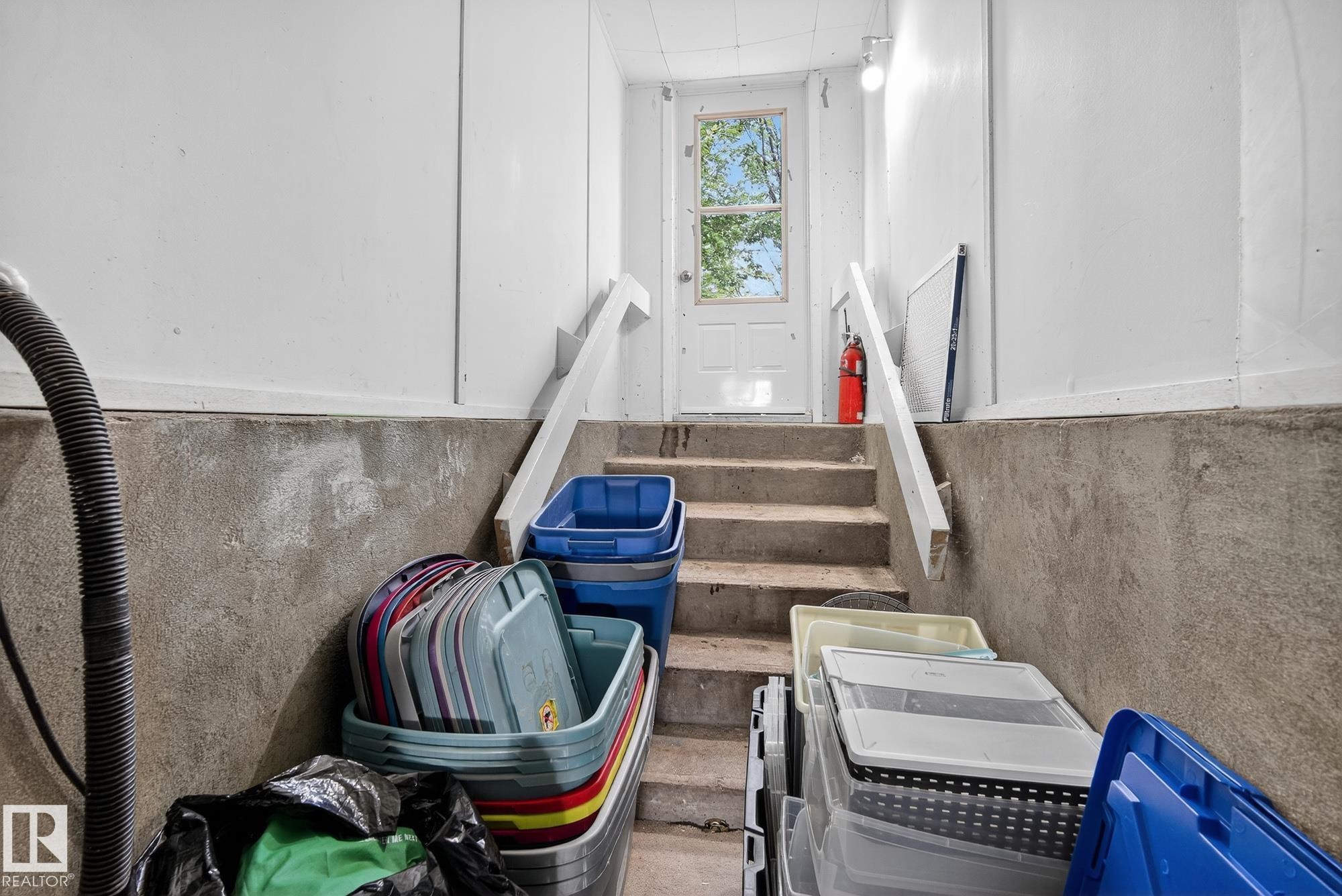 












320 1 Avenue

,
Thorhild,




AB
T0A 3J0

