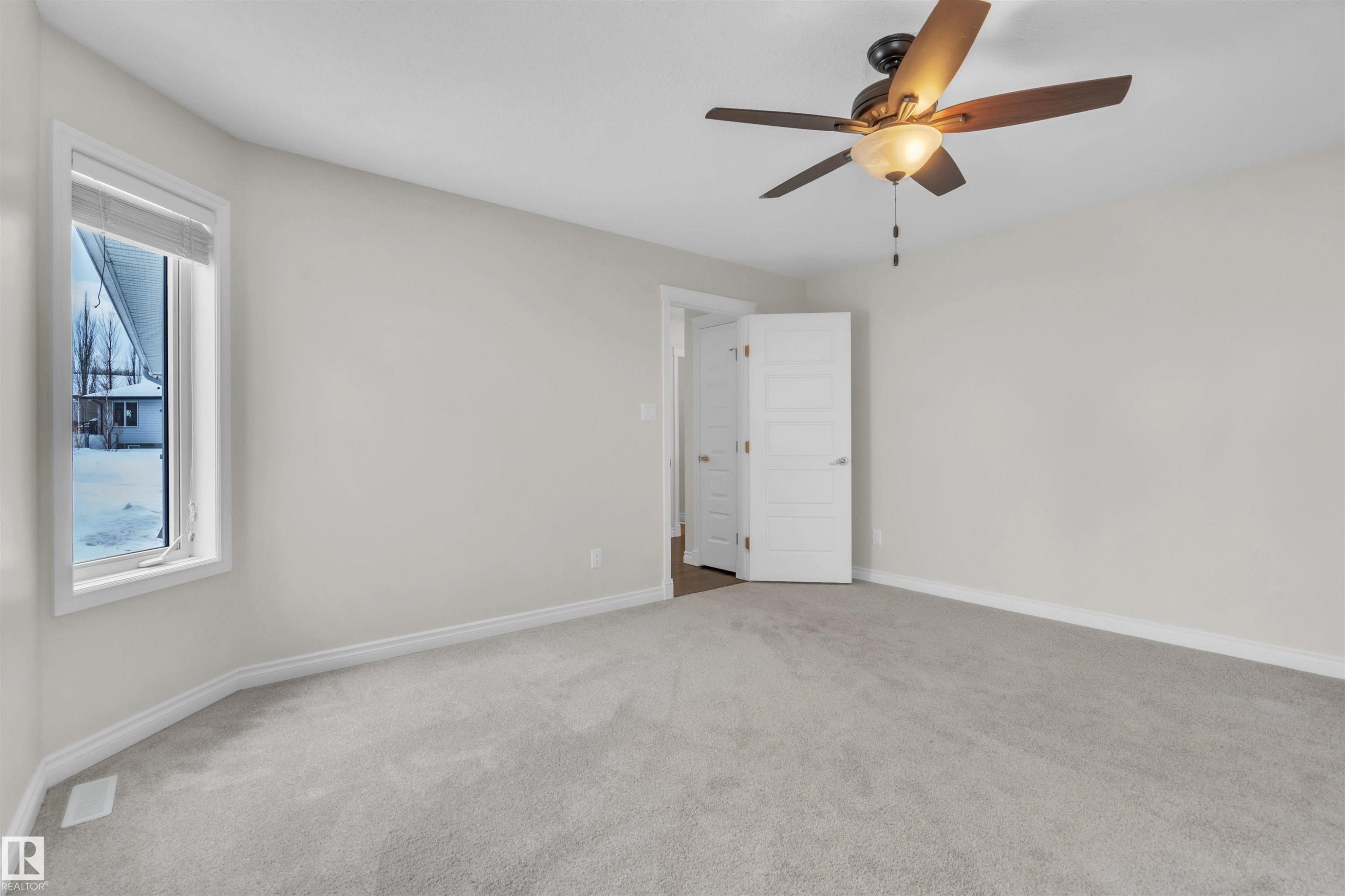 












711 21 Street

,
Cold Lake,




AB
T9M 1M8

