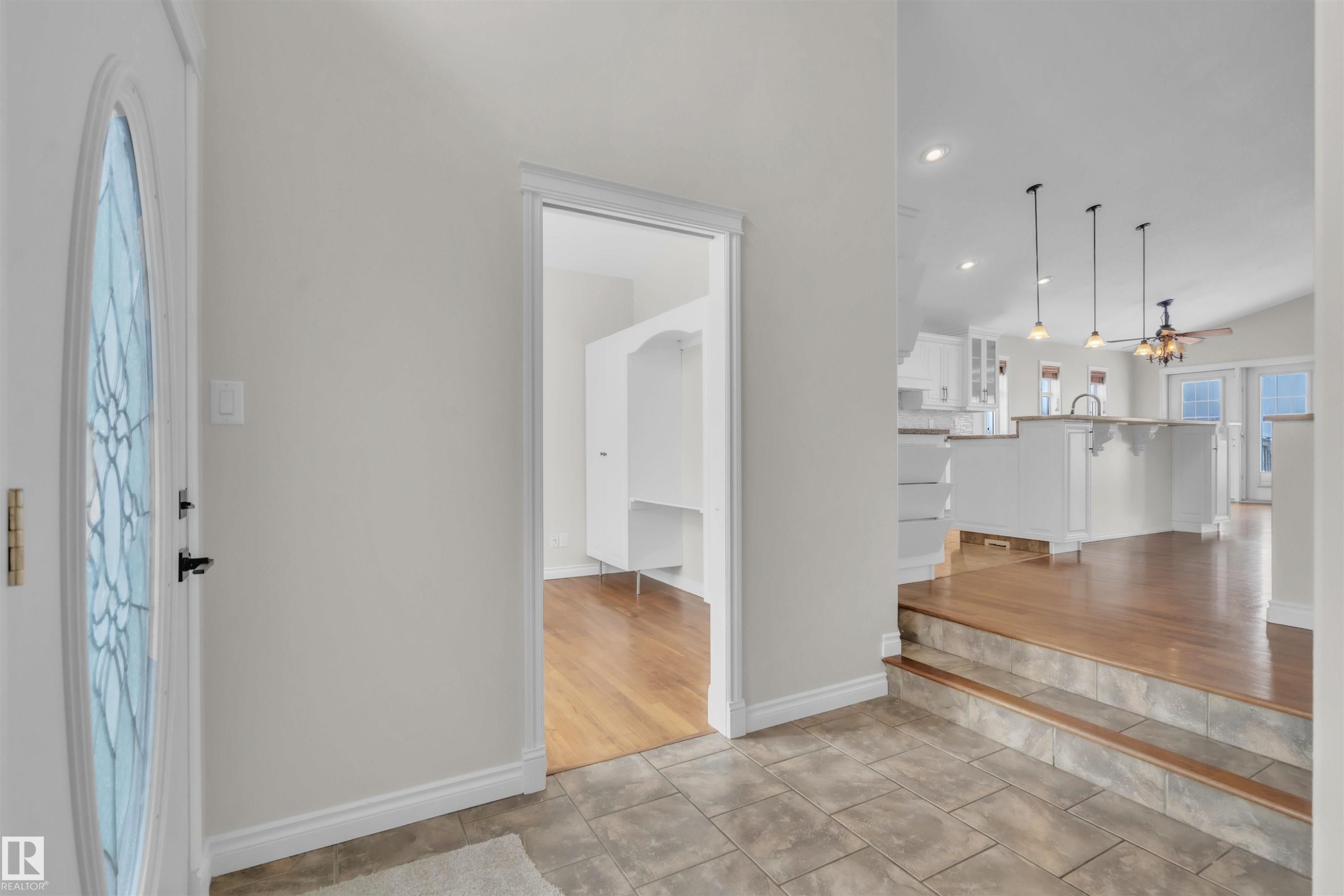 












711 21 Street

,
Cold Lake,




AB
T9M 1M8

