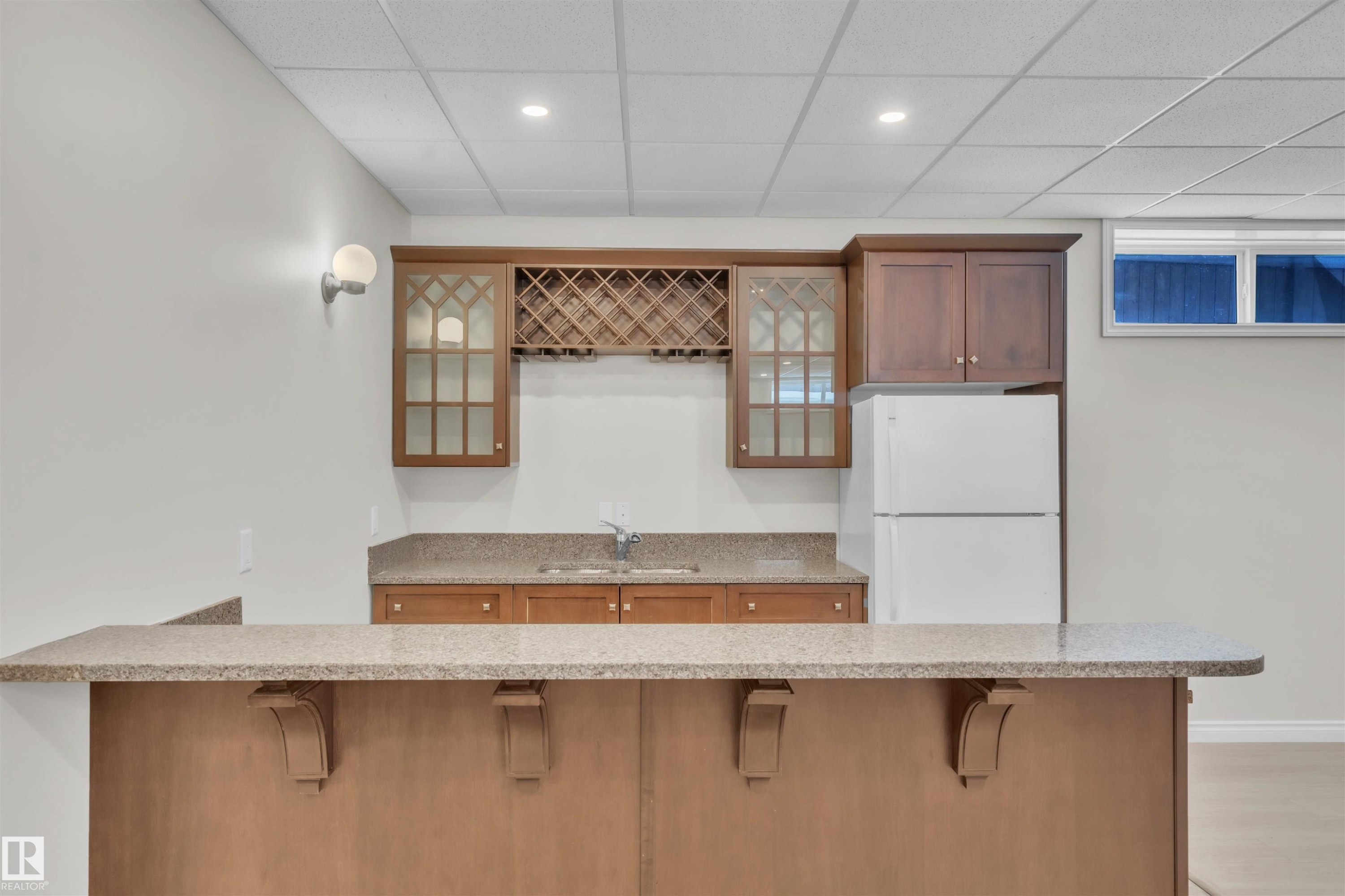 












711 21 Street

,
Cold Lake,




AB
T9M 1M8

