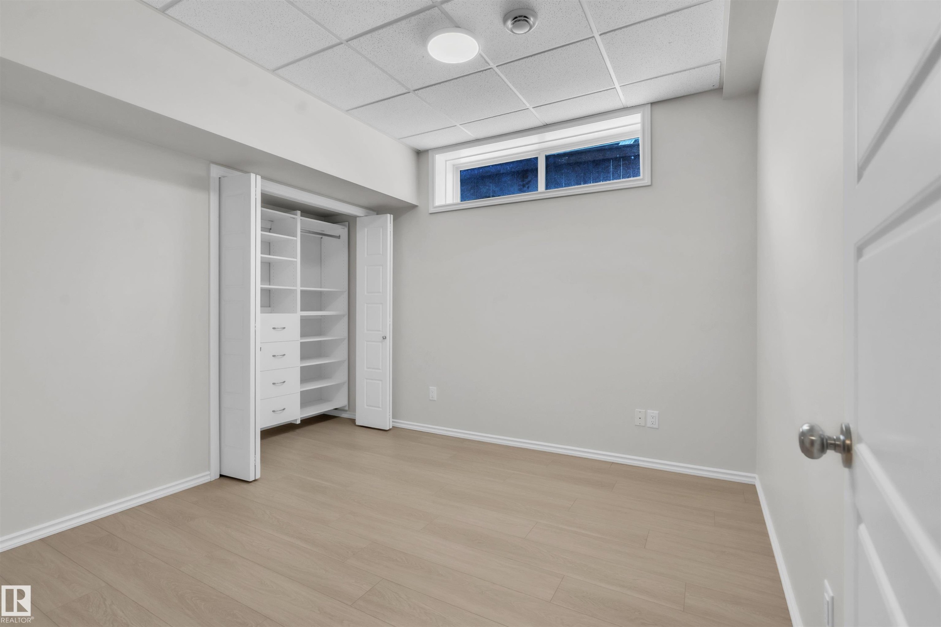 












711 21 Street

,
Cold Lake,




AB
T9M 1M8

