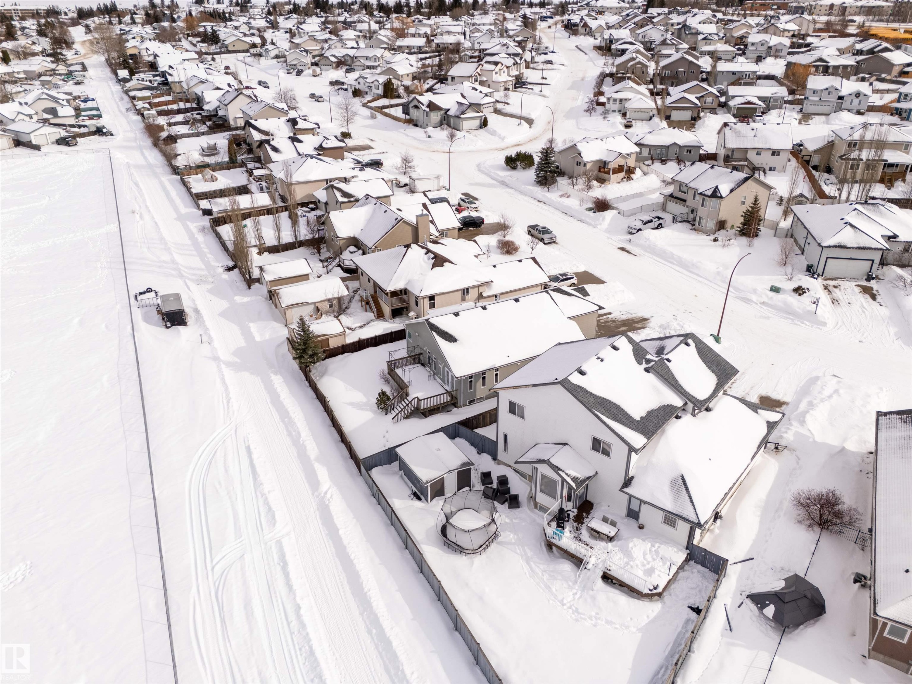 












711 21 Street

,
Cold Lake,




AB
T9M 1M8

