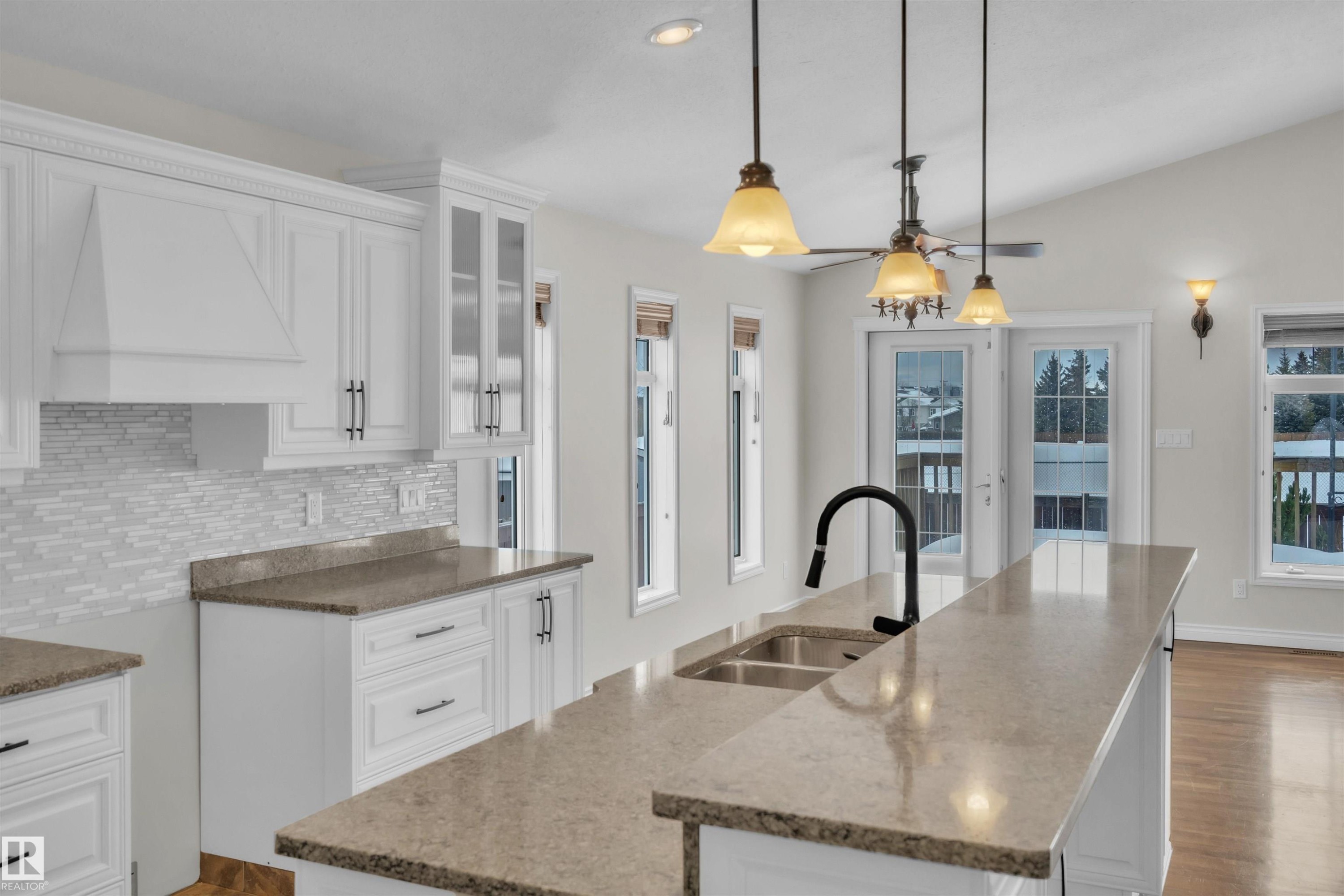 












711 21 Street

,
Cold Lake,




AB
T9M 1M8

