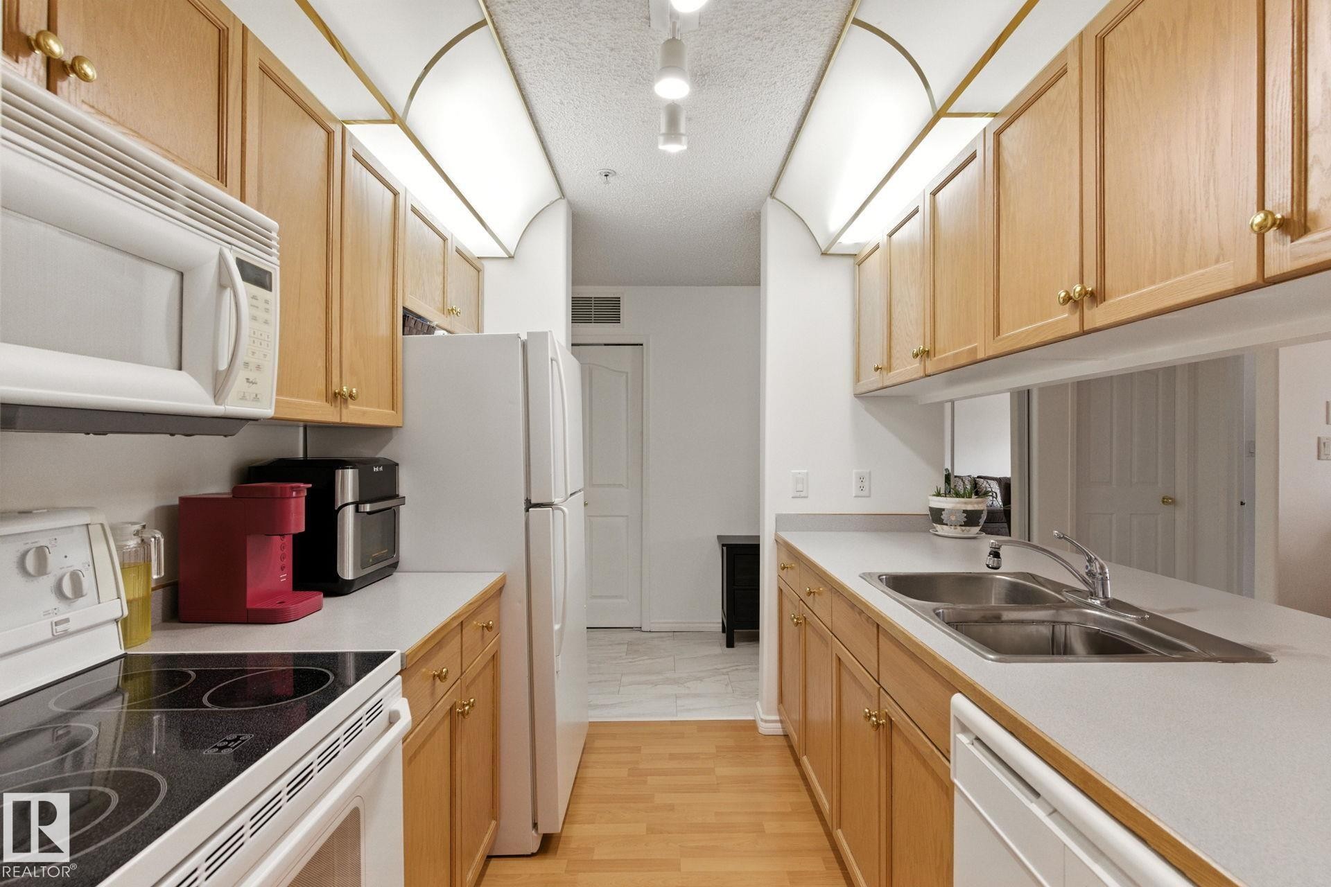 












125-16303 95 Street

,
Edmonton,




AB
T5Z 3V1

