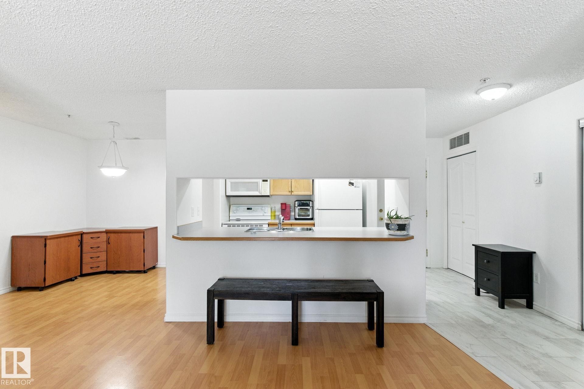 












125-16303 95 Street

,
Edmonton,




AB
T5Z 3V1

