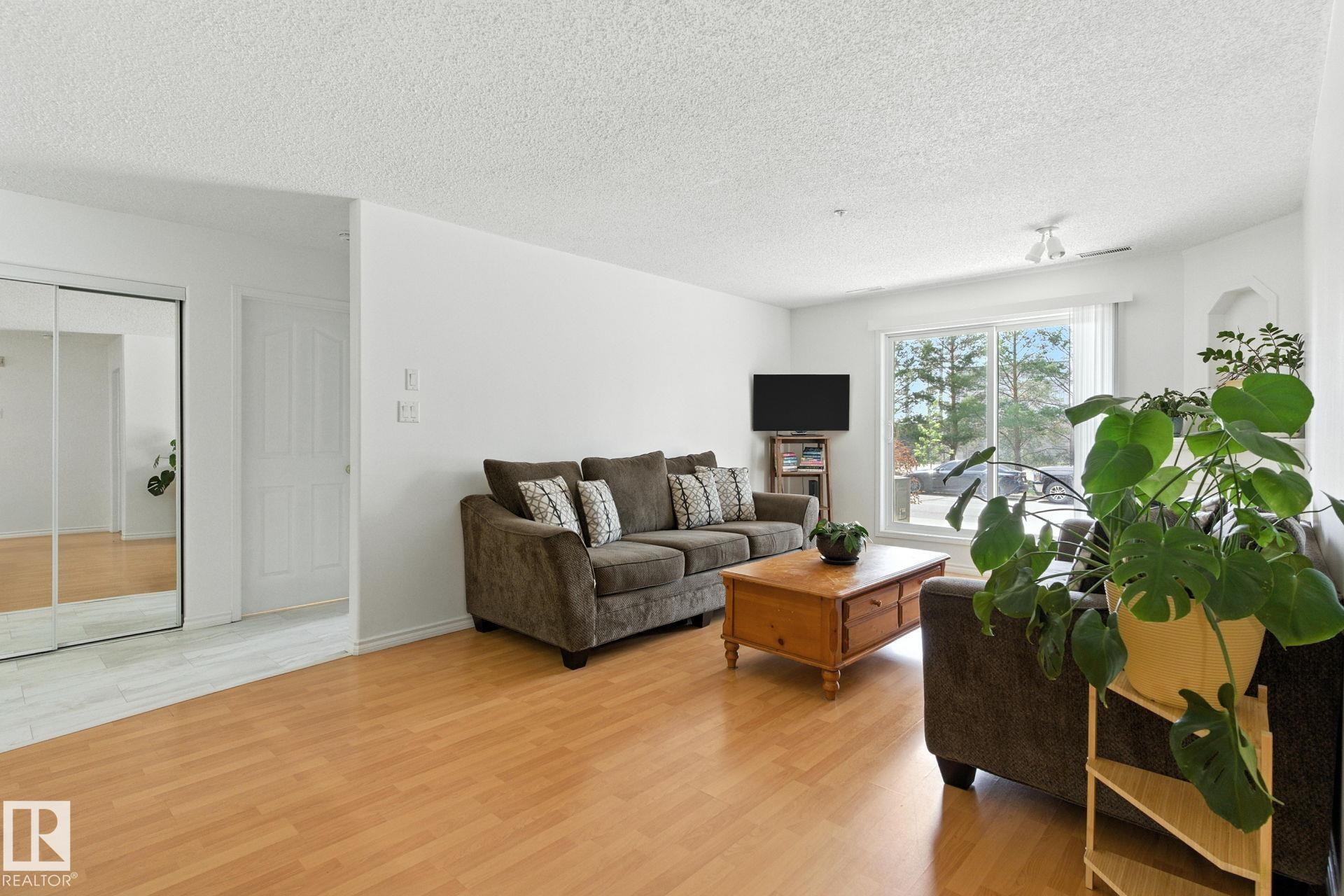 












125-16303 95 Street

,
Edmonton,




AB
T5Z 3V1

