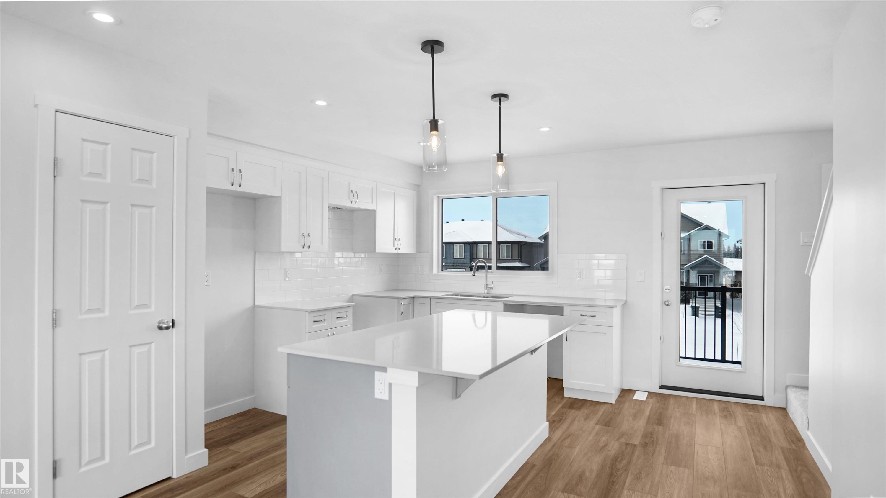 












21305 131A Avenue

,
Edmonton,




AB
T5S 0T7

