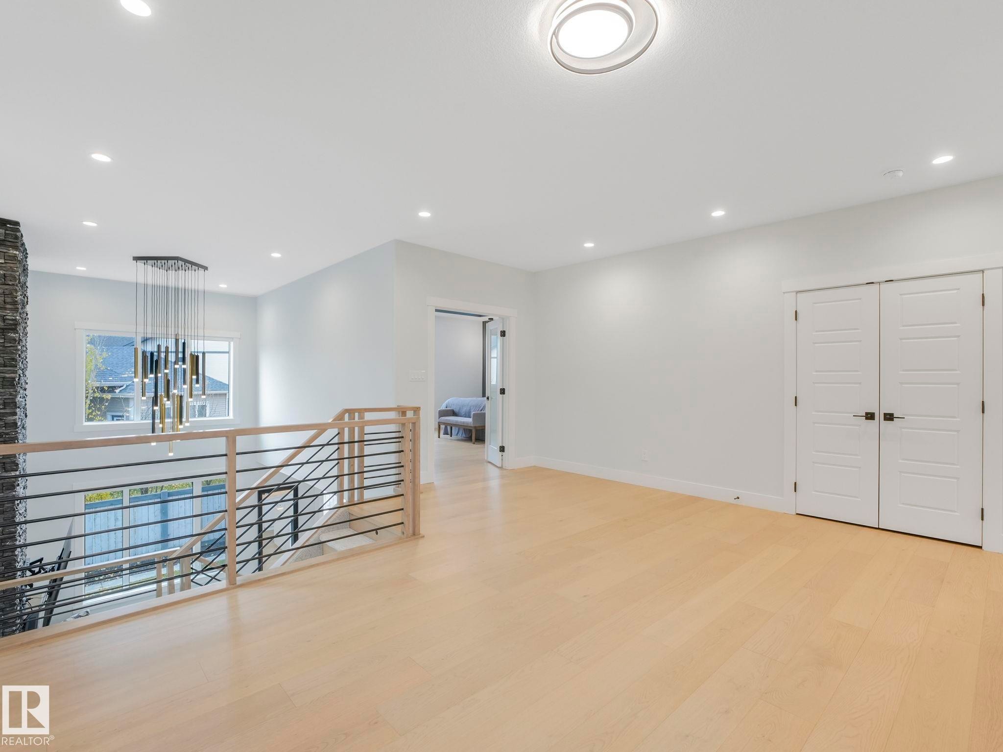 












53 AUTUMNWOOD Crescent

,
Spruce Grove,




AB
T7X 0J3

