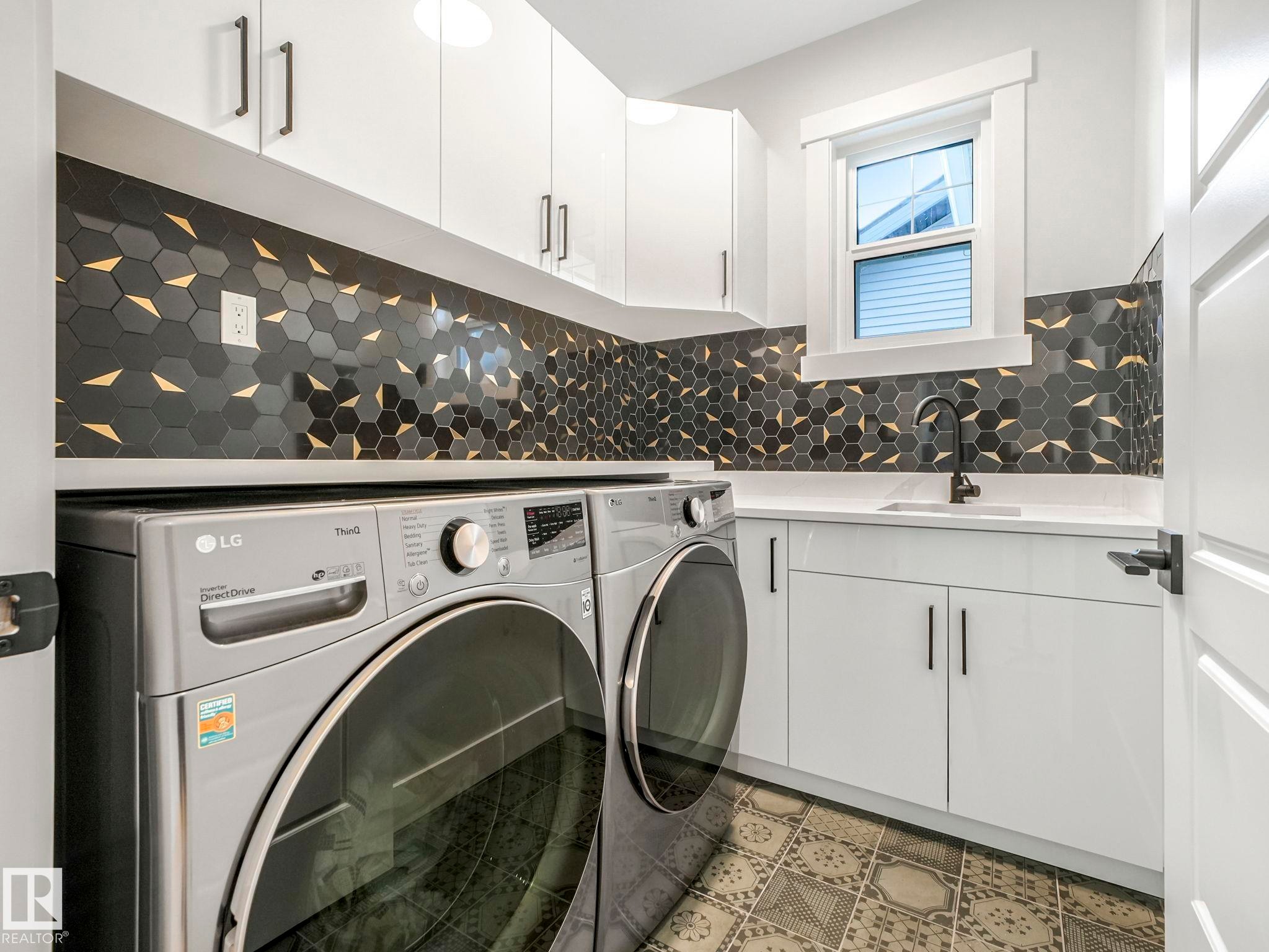 












53 AUTUMNWOOD Crescent

,
Spruce Grove,




AB
T7X 0J3

