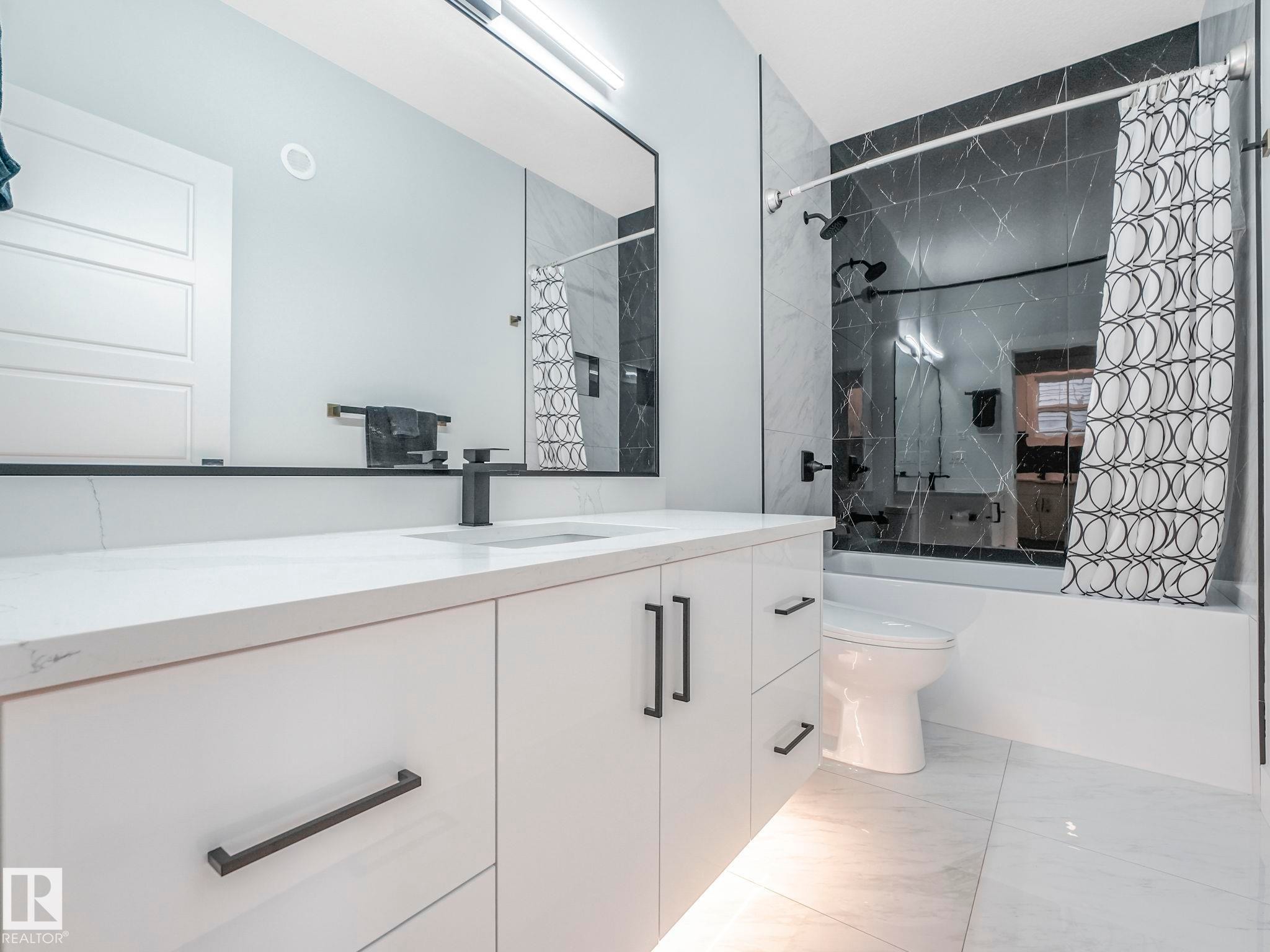 












53 AUTUMNWOOD Crescent

,
Spruce Grove,




AB
T7X 0J3

