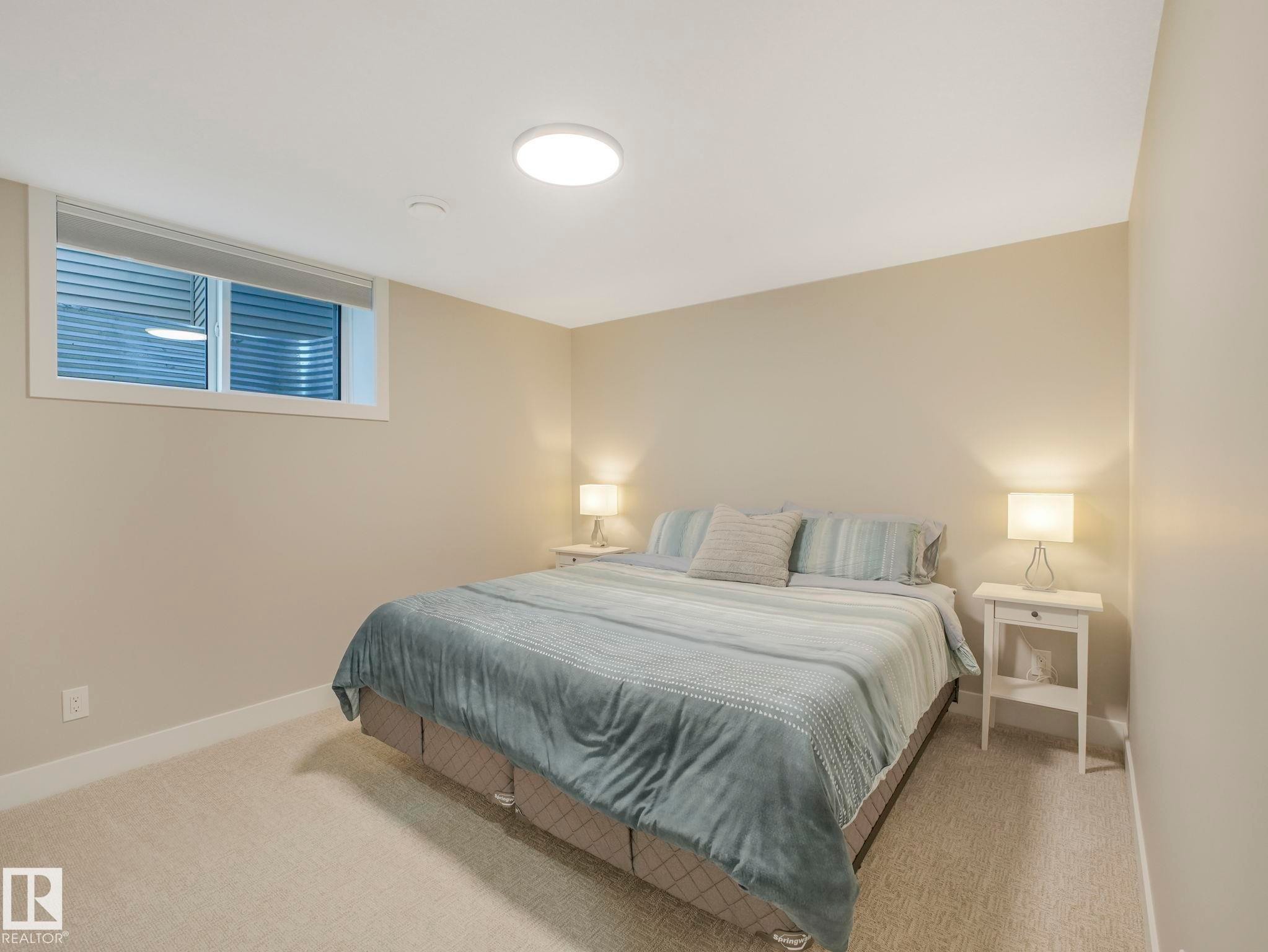 












53 AUTUMNWOOD Crescent

,
Spruce Grove,




AB
T7X 0J3

