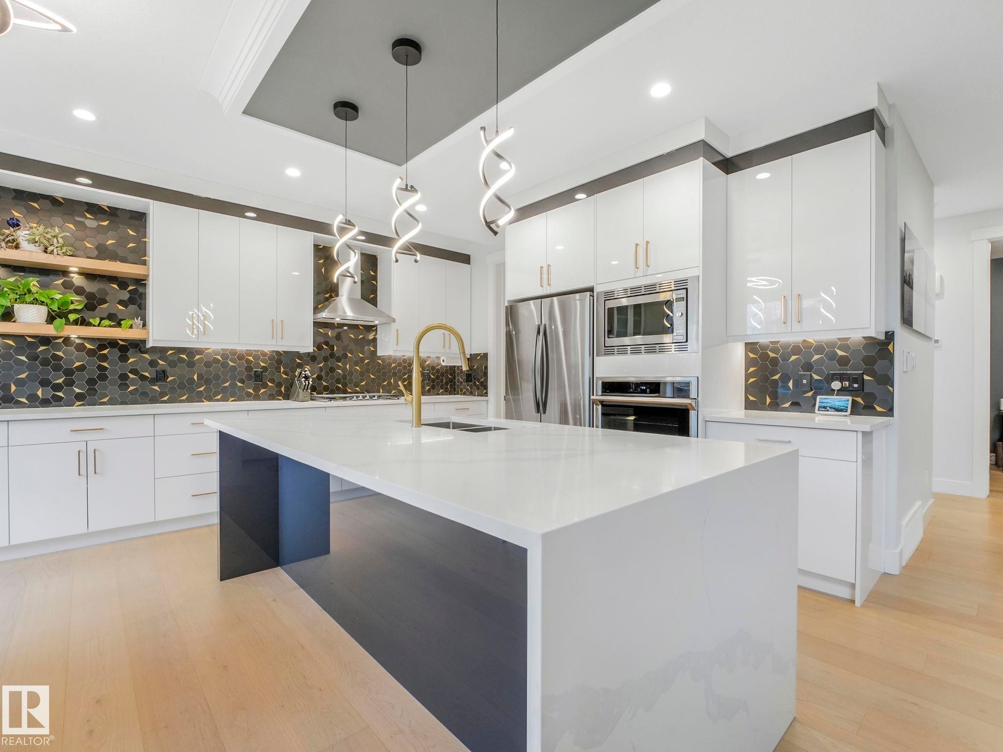 












53 AUTUMNWOOD Crescent

,
Spruce Grove,




AB
T7X 0J3

