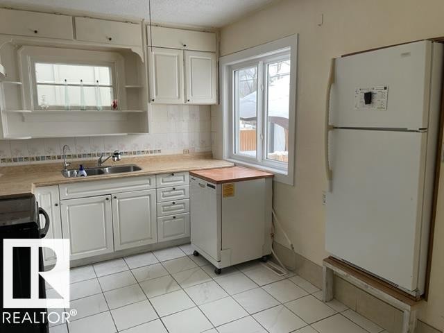 












10917 96 Street

,
Edmonton,




AB
T5H 2K4

