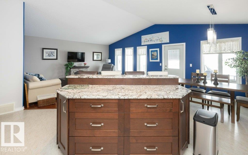 












11116 103 Street

,
Westlock,




AB
T7P 1G6

