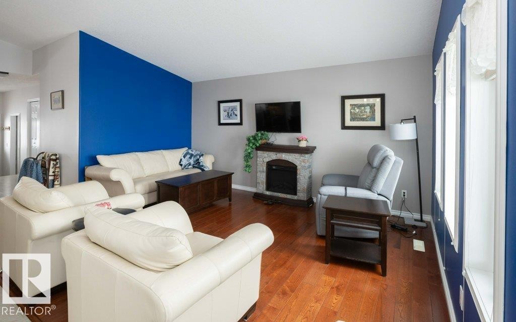 












11116 103 Street

,
Westlock,




AB
T7P 1G6

