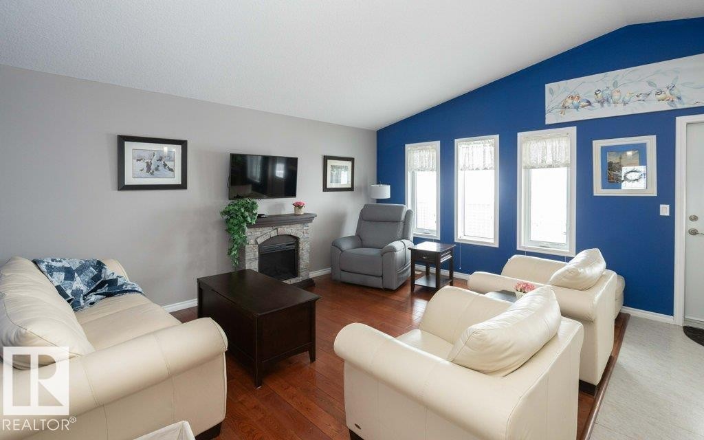 












11116 103 Street

,
Westlock,




AB
T7P 1G6

