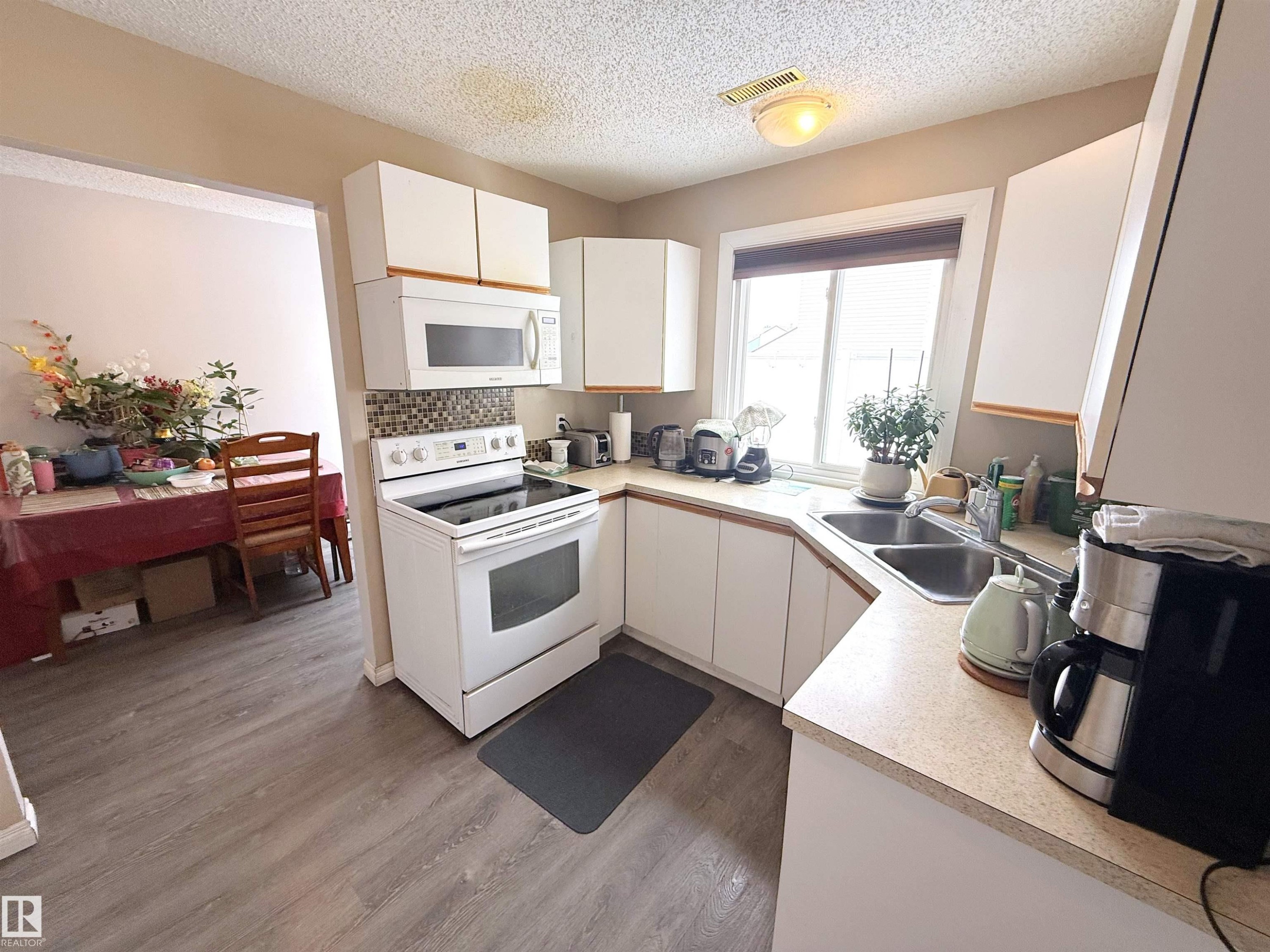 












157 LANCASTER Terrace

,
Edmonton,




AB
T5X 5T1

