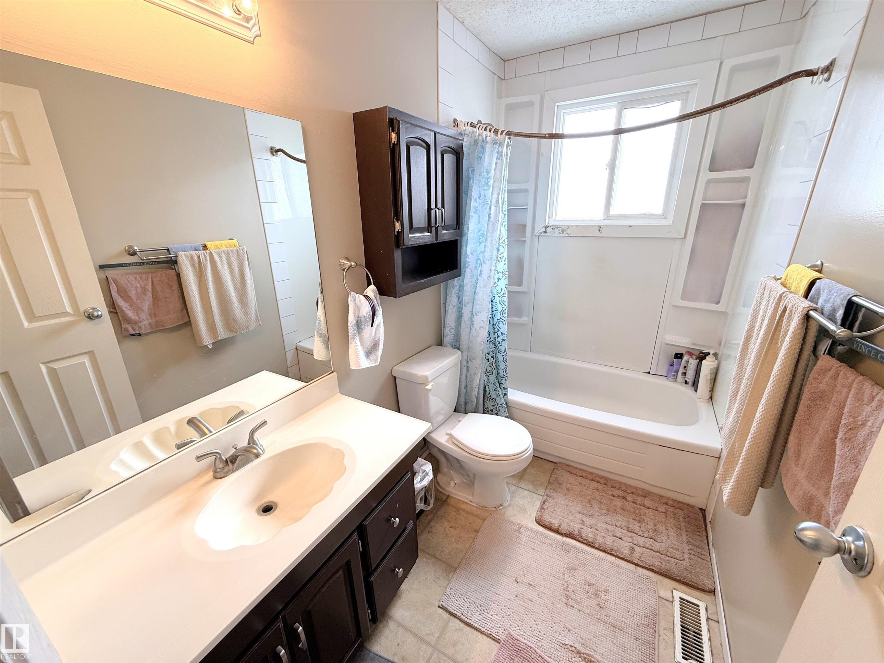 












157 LANCASTER Terrace

,
Edmonton,




AB
T5X 5T1

