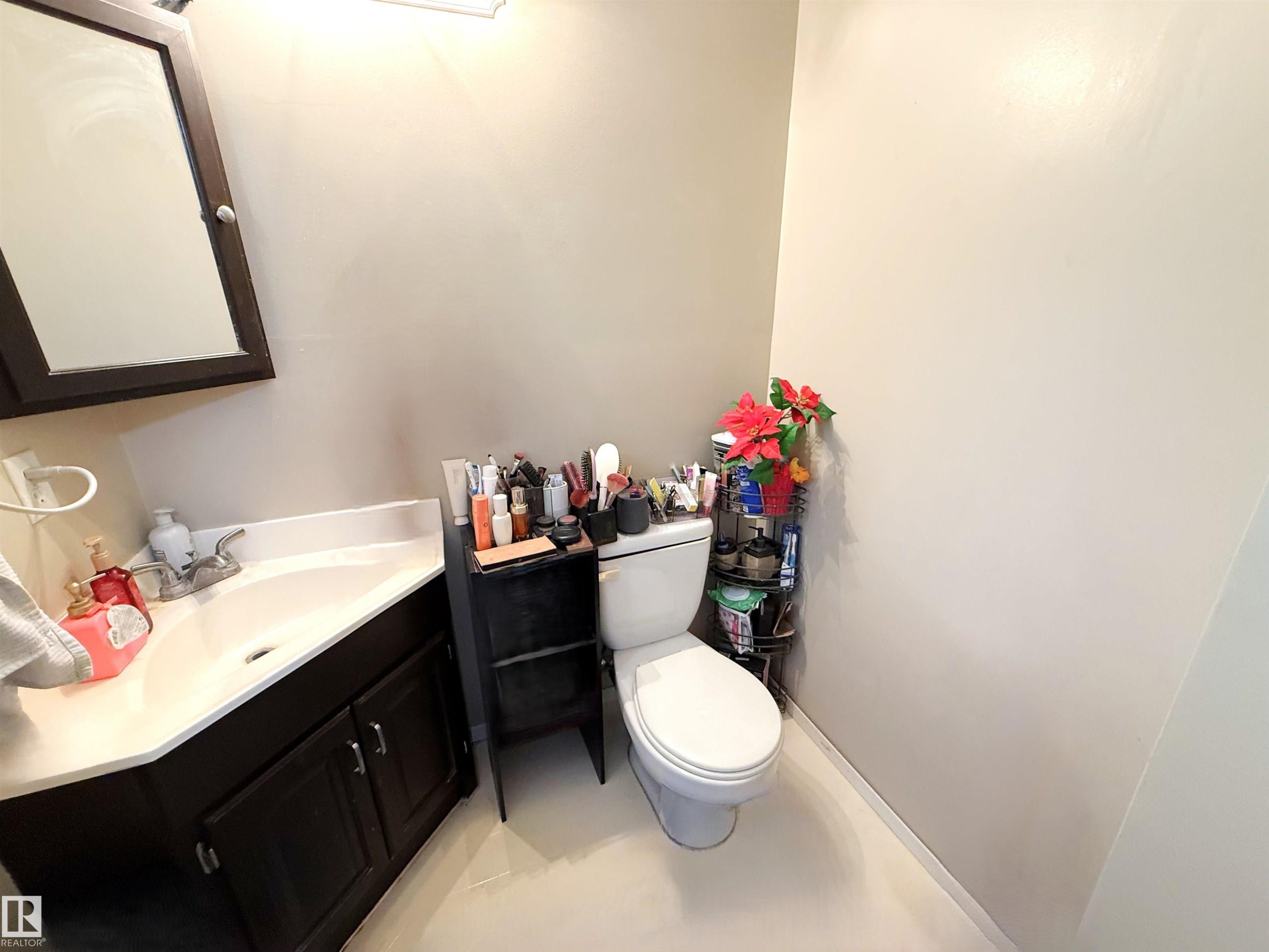 












157 LANCASTER Terrace

,
Edmonton,




AB
T5X 5T1

