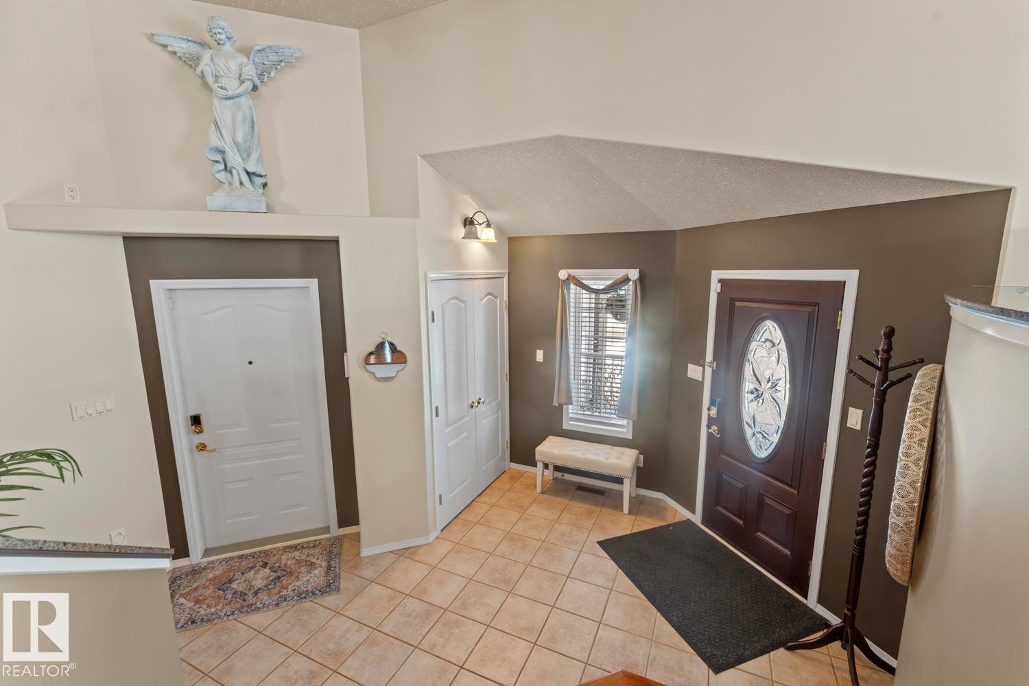 












4011 38 St

,
Bonnyville Town,




AB
T9N 2K2

