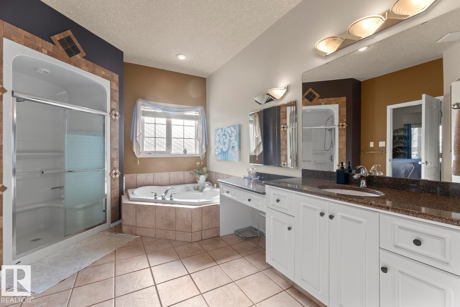 












4011 38 St

,
Bonnyville Town,




AB
T9N 2K2

