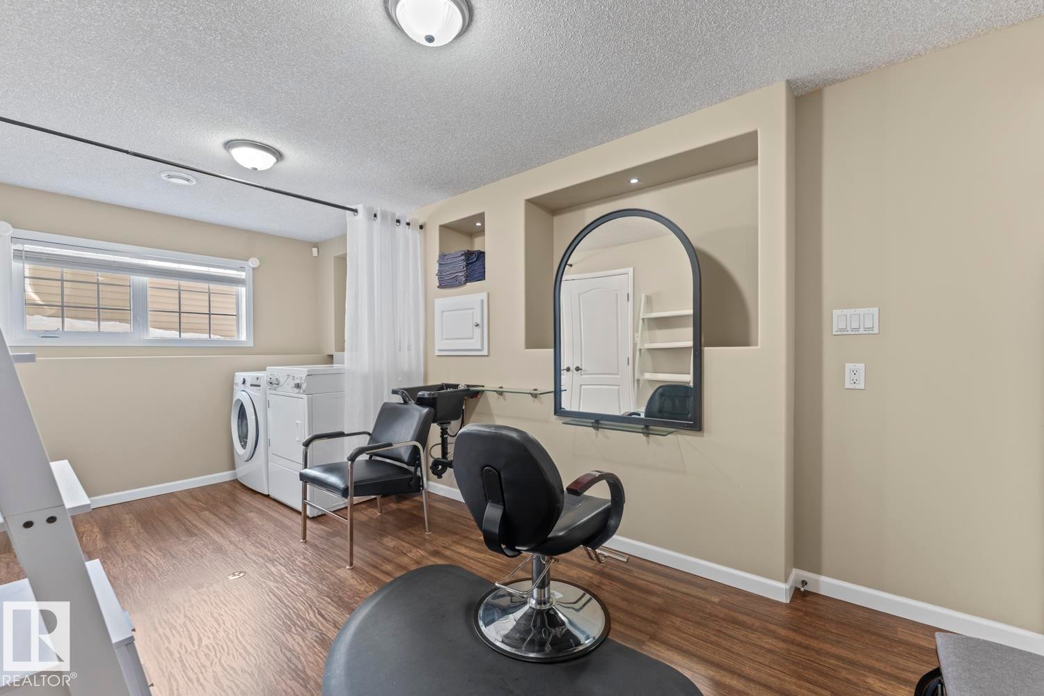 












4011 38 St

,
Bonnyville Town,




AB
T9N 2K2

