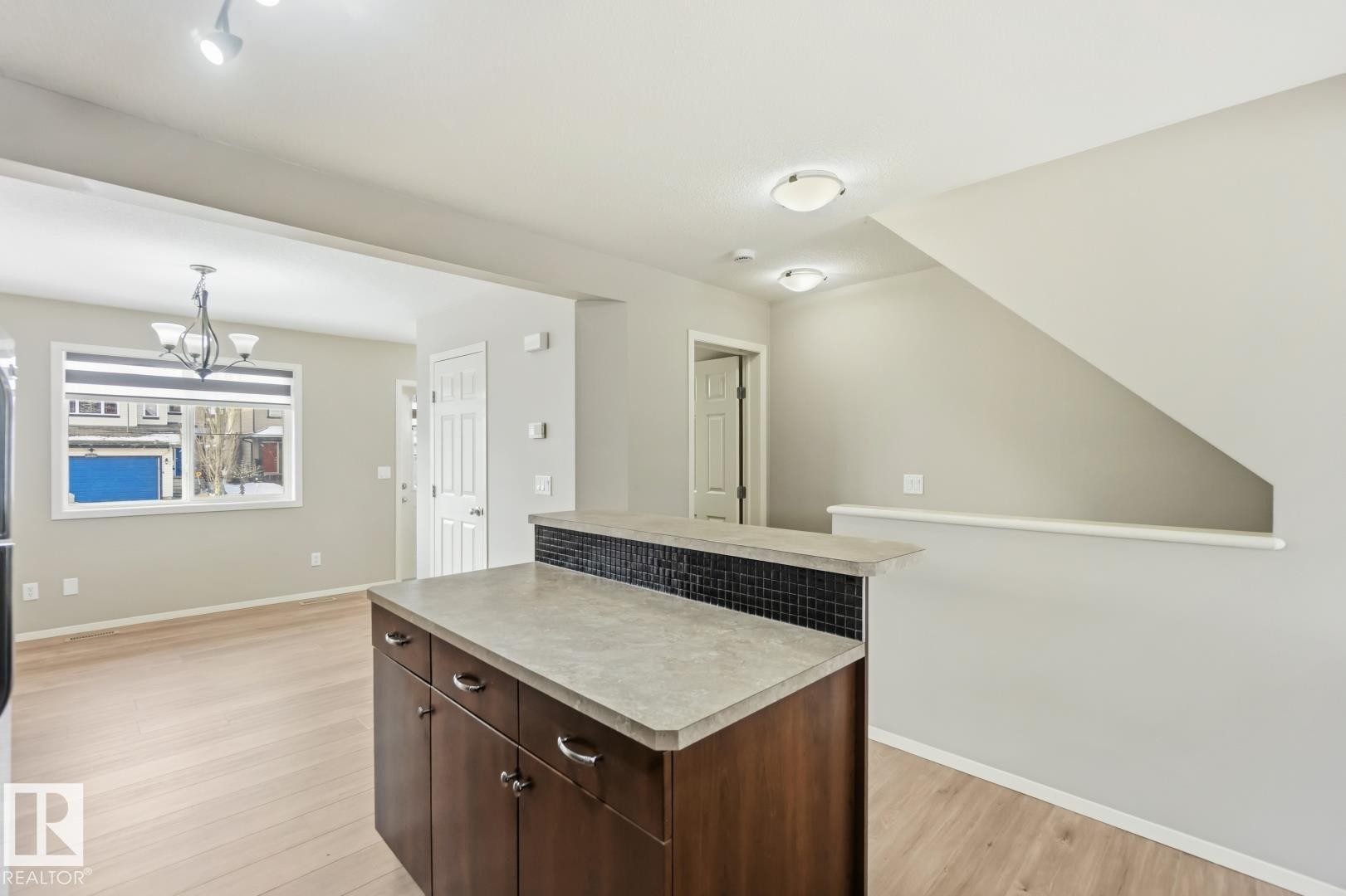 












16 3751 12 Street

,
Edmonton,




AB
T6T 0N3

