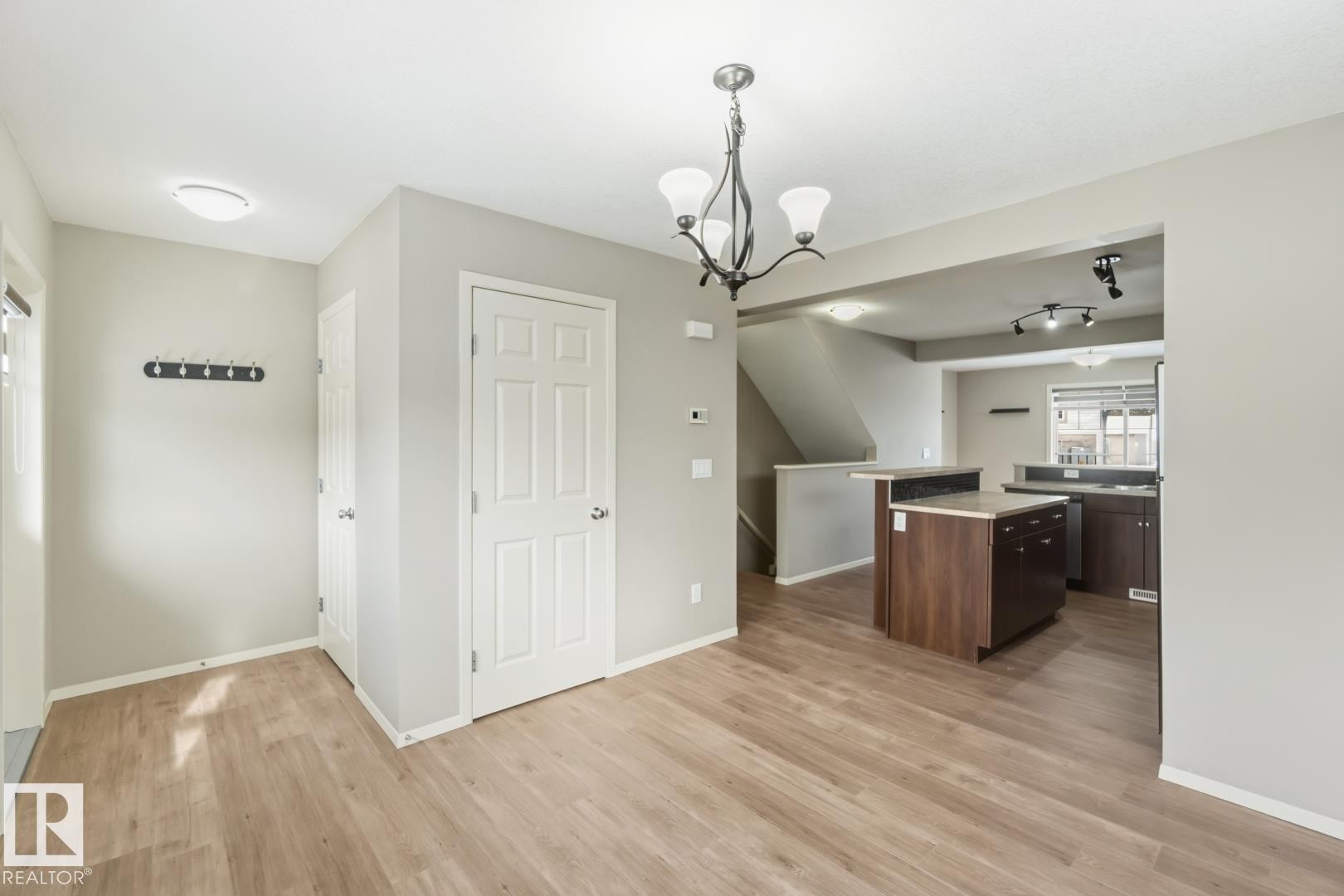 












16 3751 12 Street

,
Edmonton,




AB
T6T 0N3

