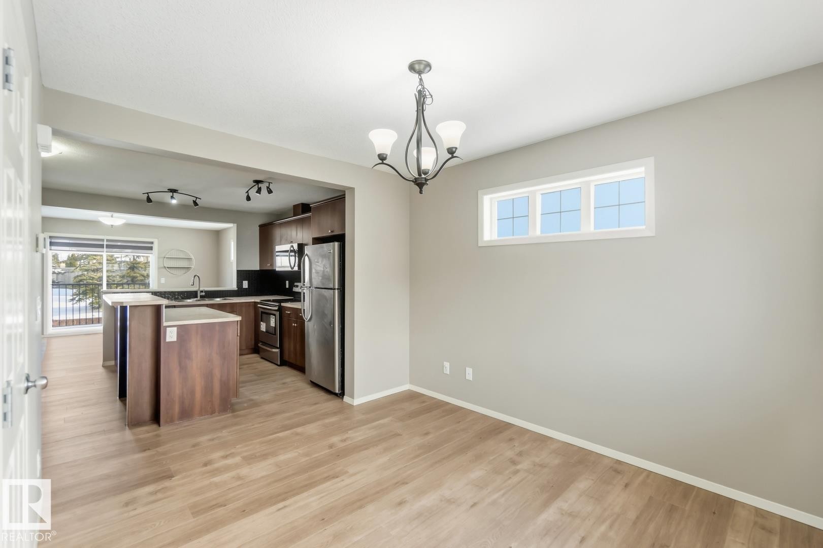 












16 3751 12 Street

,
Edmonton,




AB
T6T 0N3

