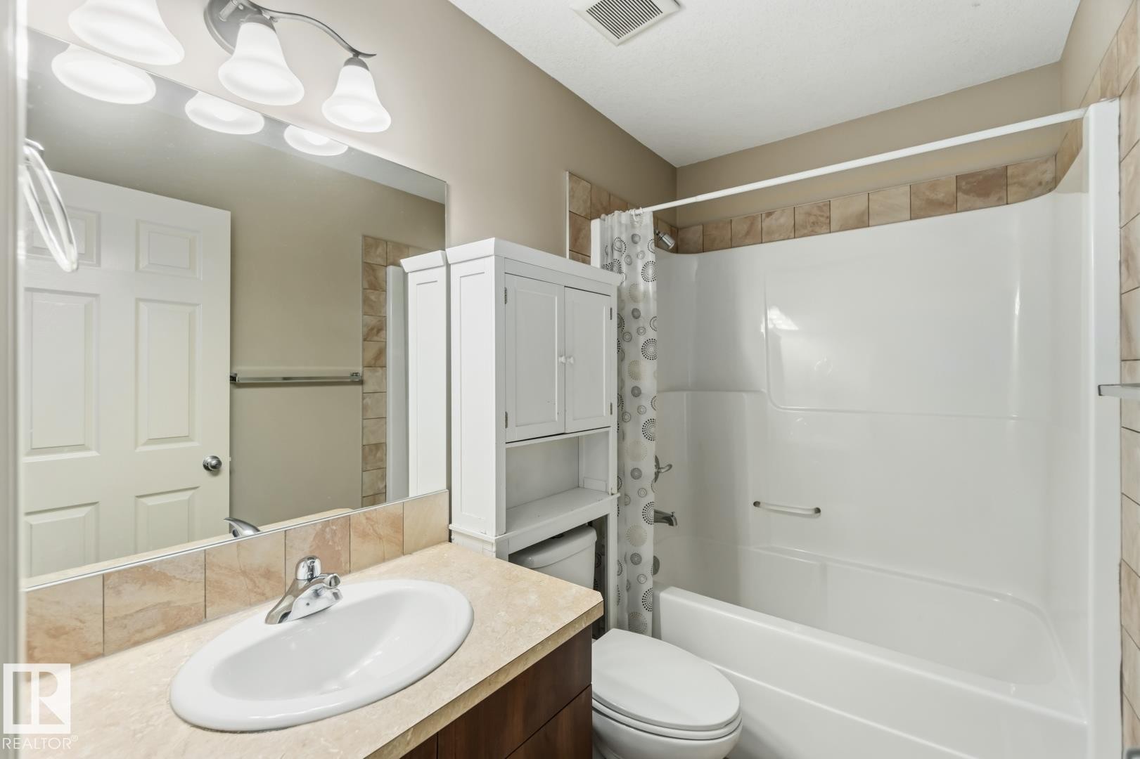 












16 3751 12 Street

,
Edmonton,




AB
T6T 0N3

