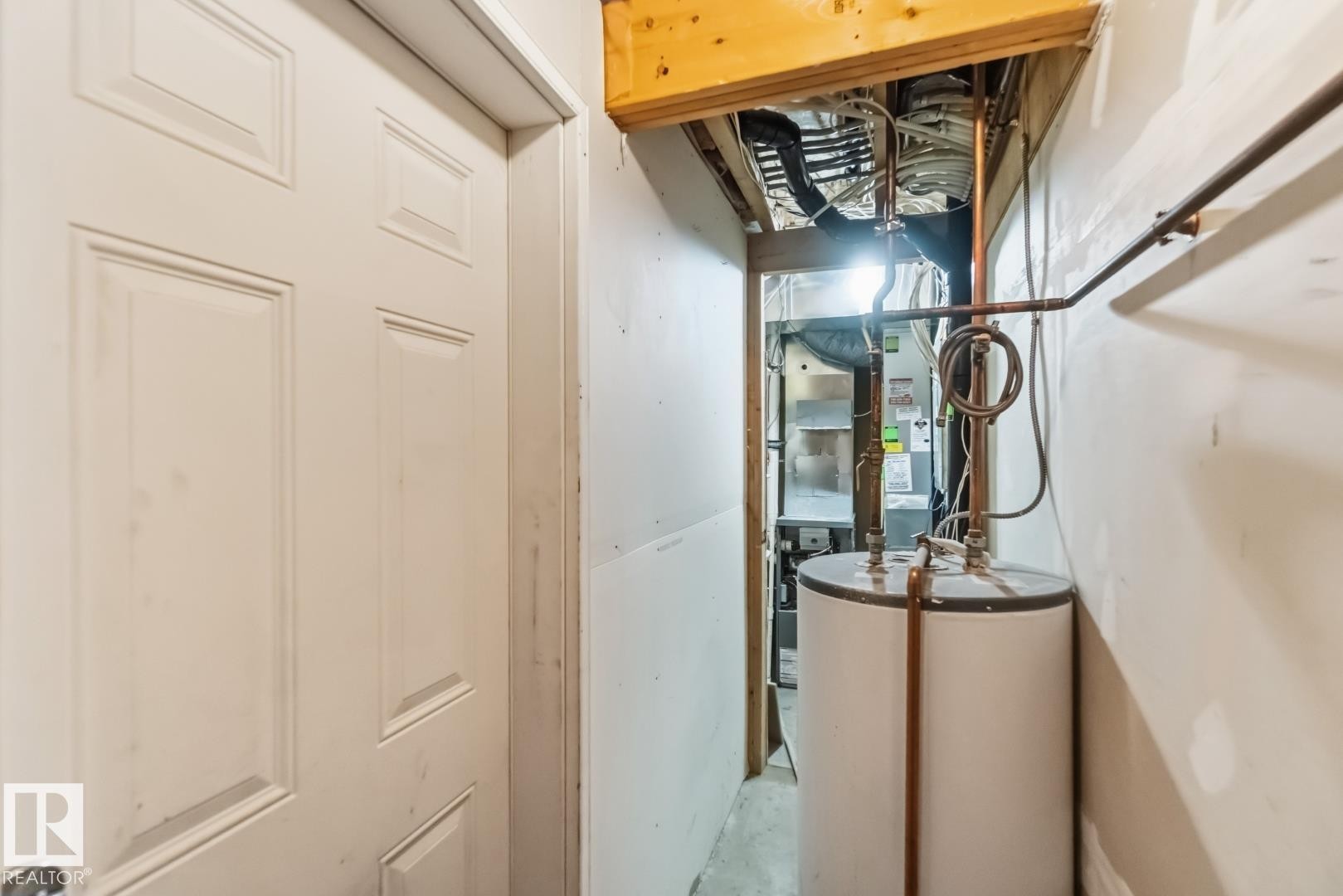 












16 3751 12 Street

,
Edmonton,




AB
T6T 0N3

