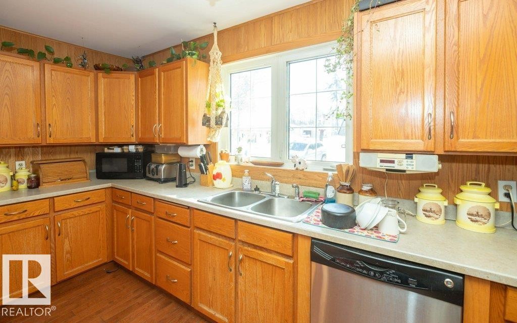 












59415A Rg Rd 240

,
Rural Westlock County,




AB
T0G 0P0

