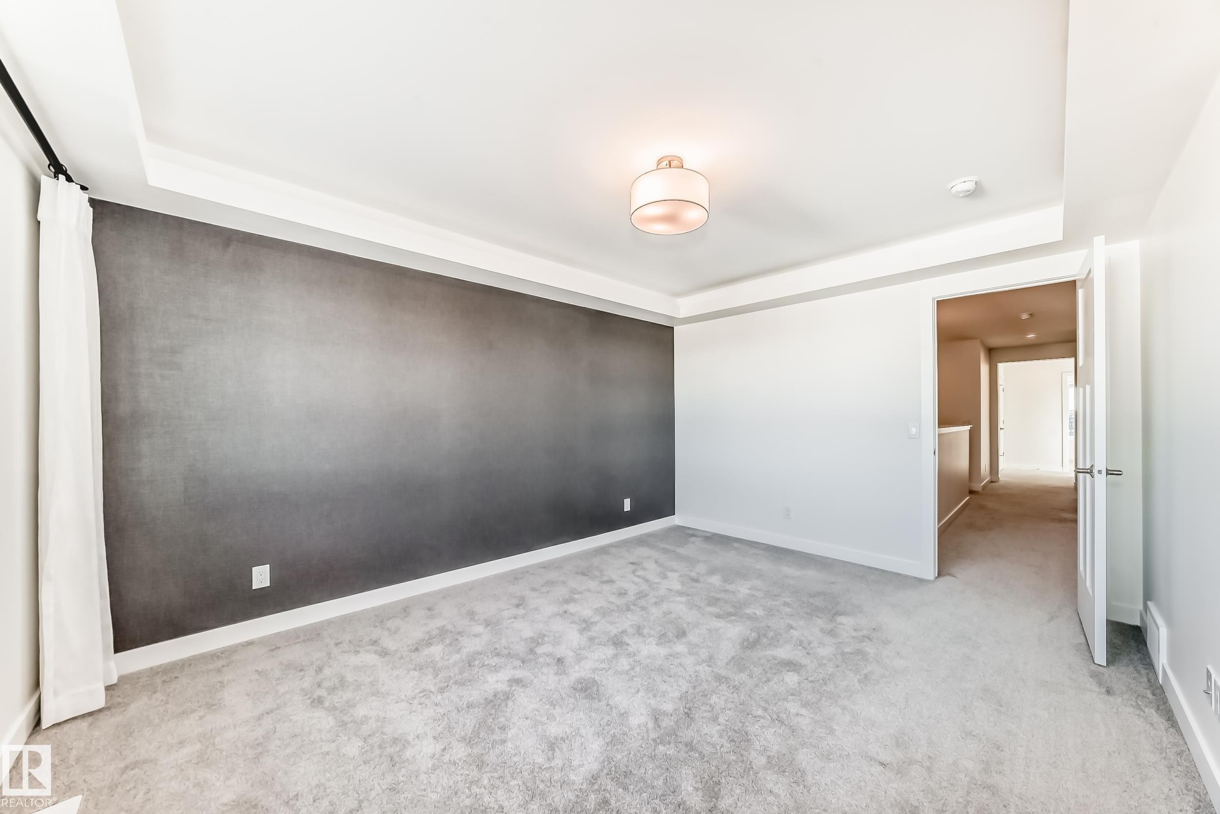 












4454 Kinsella Green SW

,
Edmonton,




AB
T6W 5G2

