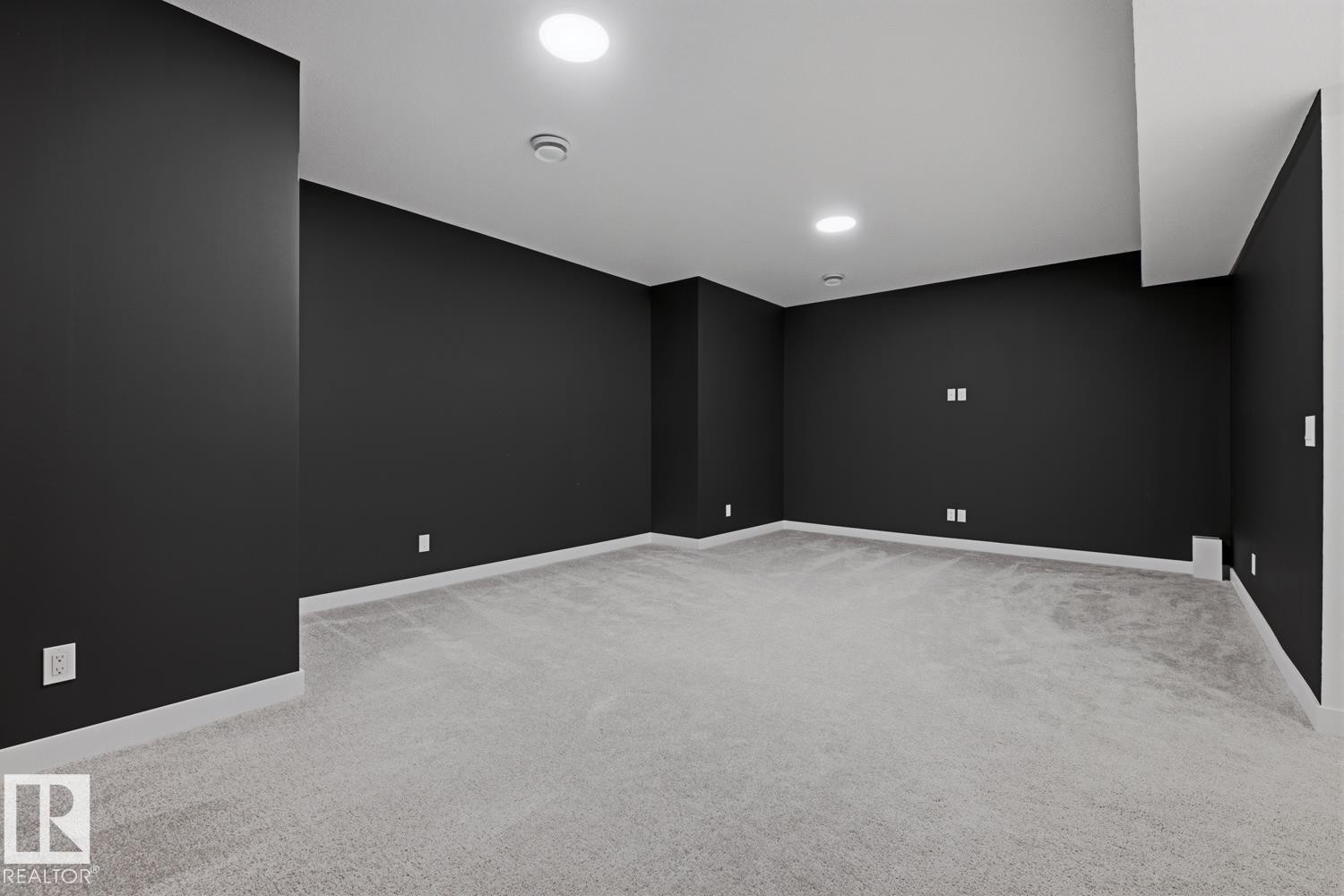 












4454 Kinsella Green SW

,
Edmonton,




AB
T6W 5G2

