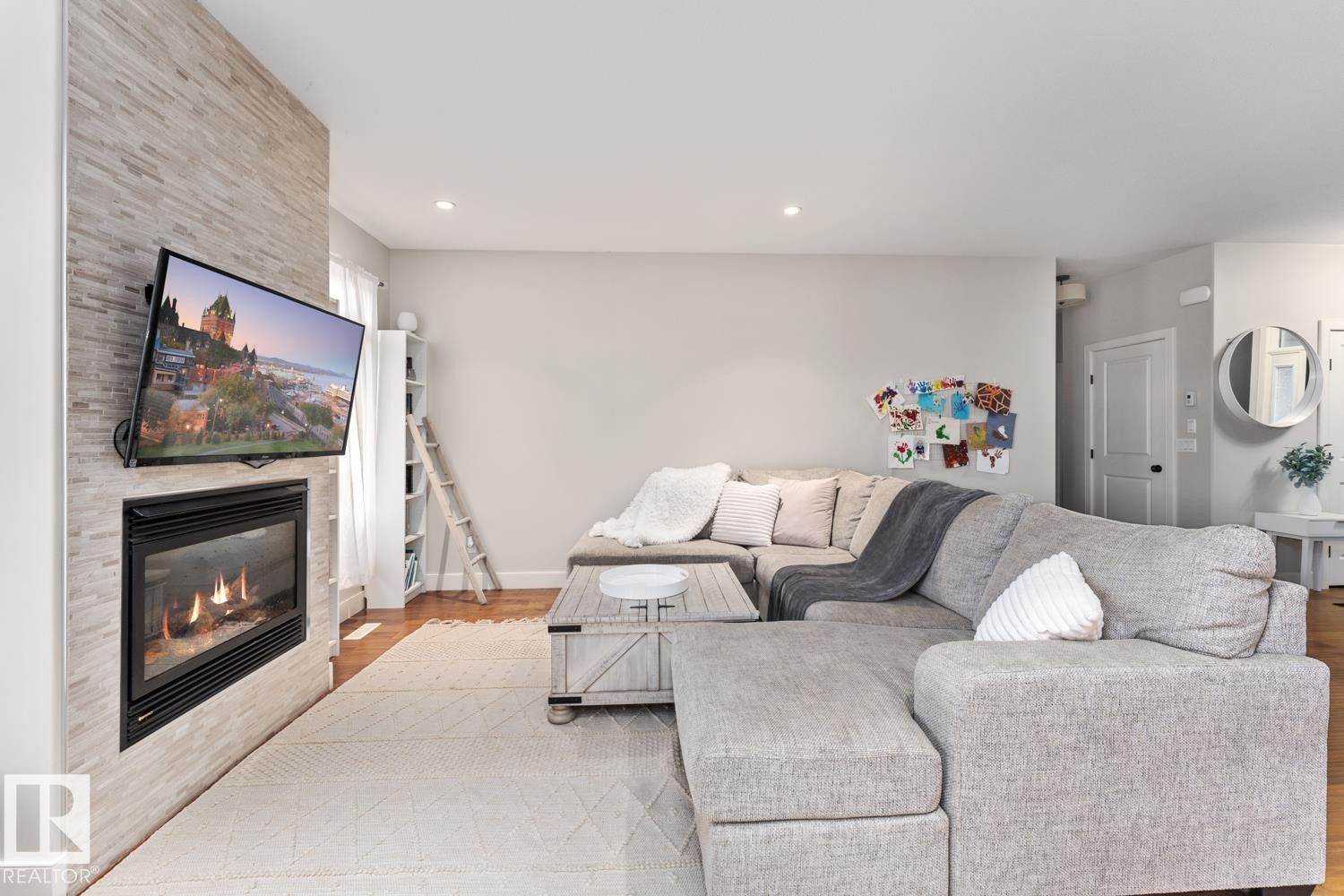 












4 Aspen Court

,
Cold Lake,




AB
T9M 0G2

