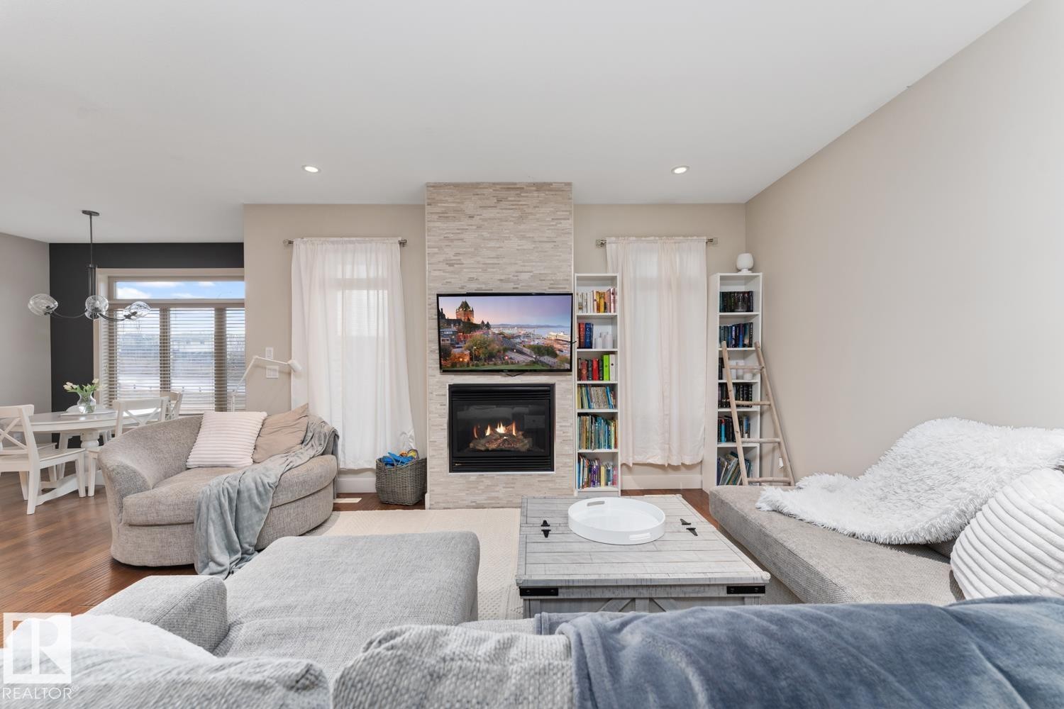 












4 Aspen Court

,
Cold Lake,




AB
T9M 0G2

